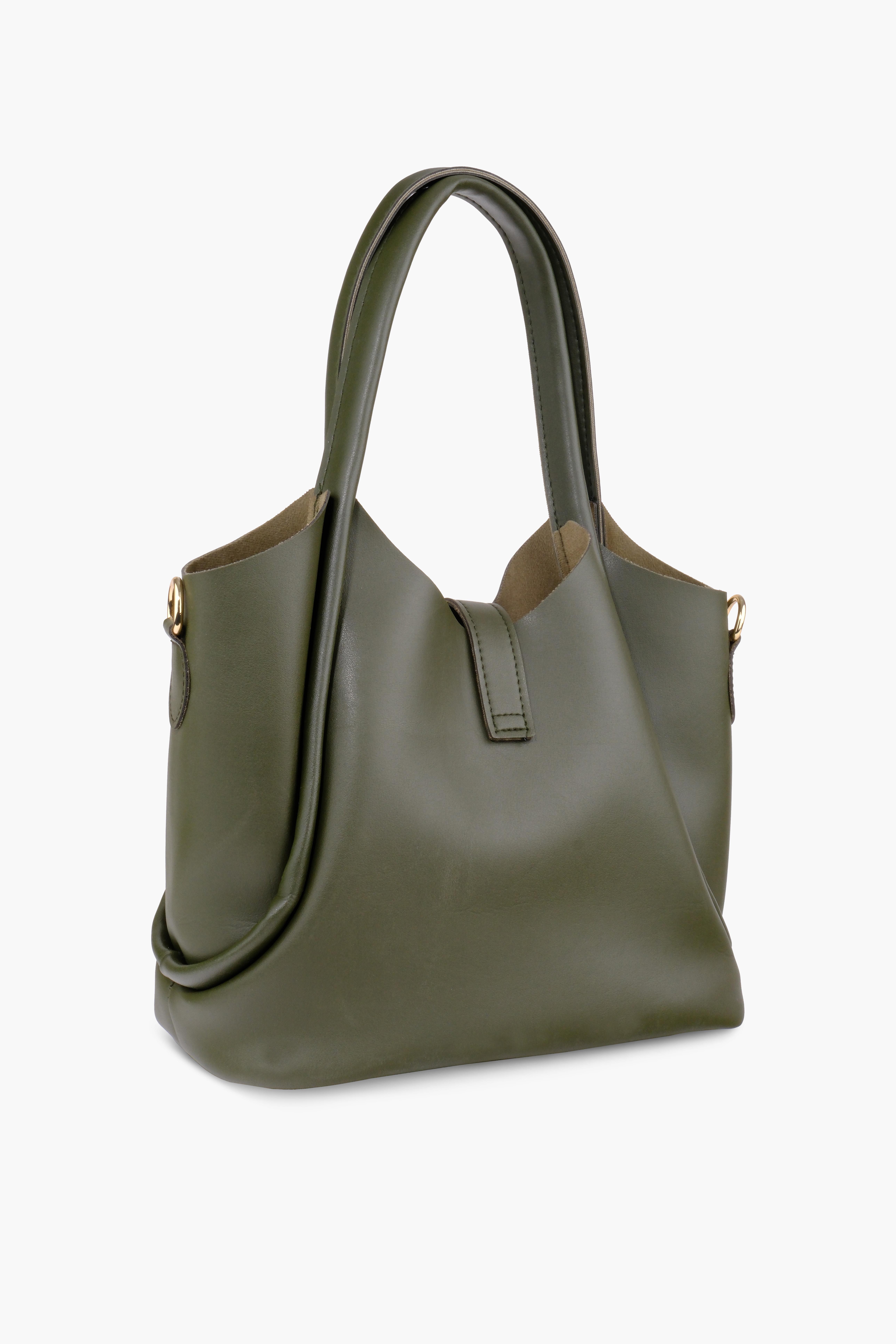 Yeşil Yavrulu Deri Omuz Çantası SARAOmuz ÇantasıWATCHOFROYALSARAYeşil Yavrulu Deri Omuz Çantası SARA