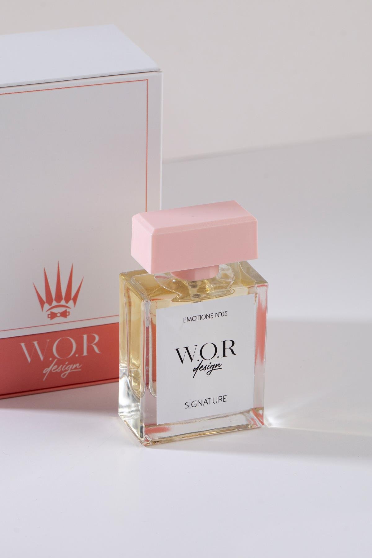 ROYAL EMOTIONS NO 5 SIGNATURE EDP 50 ML KADIN PARFÜMPARFÜMWATCHOFROYALSIGNATURE 50MLROYAL EMOTIONS NO 5 SIGNATURE EDP 50 ML KADIN PARFÜM