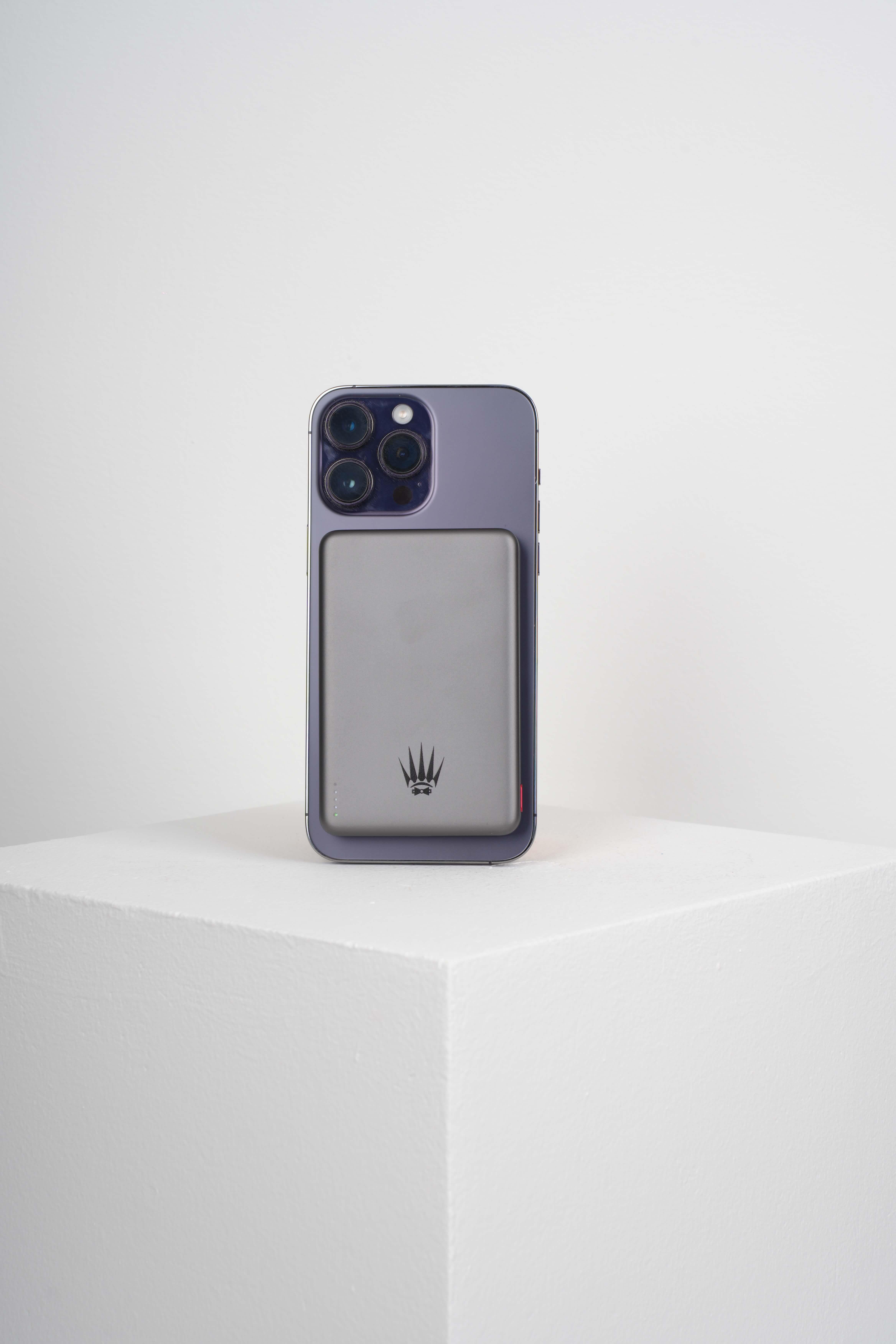 POWER BANK MAGNETIC Q26 FAST CHARGE 5000MAH PD TYPE-C 20W - TITANIUM SİYAHPowerbankWATCHOFROYALpowerbankPOWER BANK MAGNETIC Q26 FAST CHARGE 5000MAH PD TYPE-C 20W - TITANIUM SİYAH