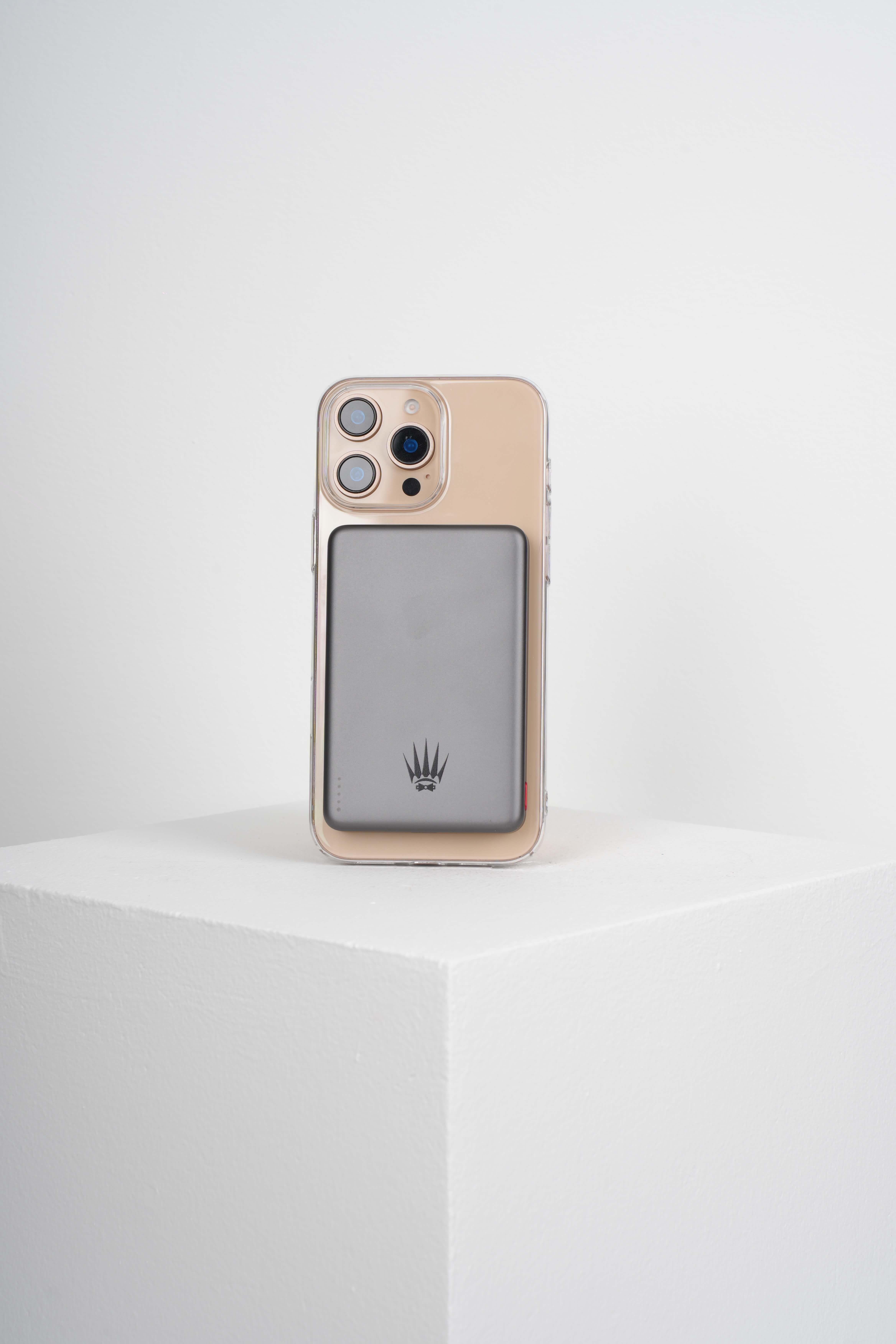 POWER BANK MAGNETIC Q26 FAST CHARGE 5000MAH PD TYPE-C 20W - TITANIUM SİYAHPowerbankWATCHOFROYALpowerbankPOWER BANK MAGNETIC Q26 FAST CHARGE 5000MAH PD TYPE-C 20W - TITANIUM SİYAH