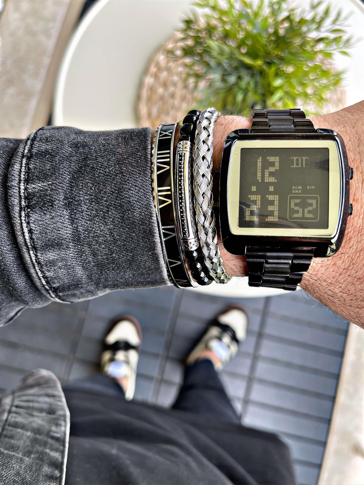 DİGİTAL LED KOL SAATİ ÇELİK KORDON SİYAH UNISEKS 316L ÇELİK KARE KASA VE HARDLEX MİNERAL CAM 3ATM SU DİRENCİ SAAT KONSEPT WATCHOFROYALDGTLBLCKLEDWDİGİTAL LED KOL SAATİ ÇELİK KORDON SİYAH UNISEKS 316L ÇELİK KARE KASA VE HARDLEX MİNERAL CAM 3ATM SU DİRENCİ 