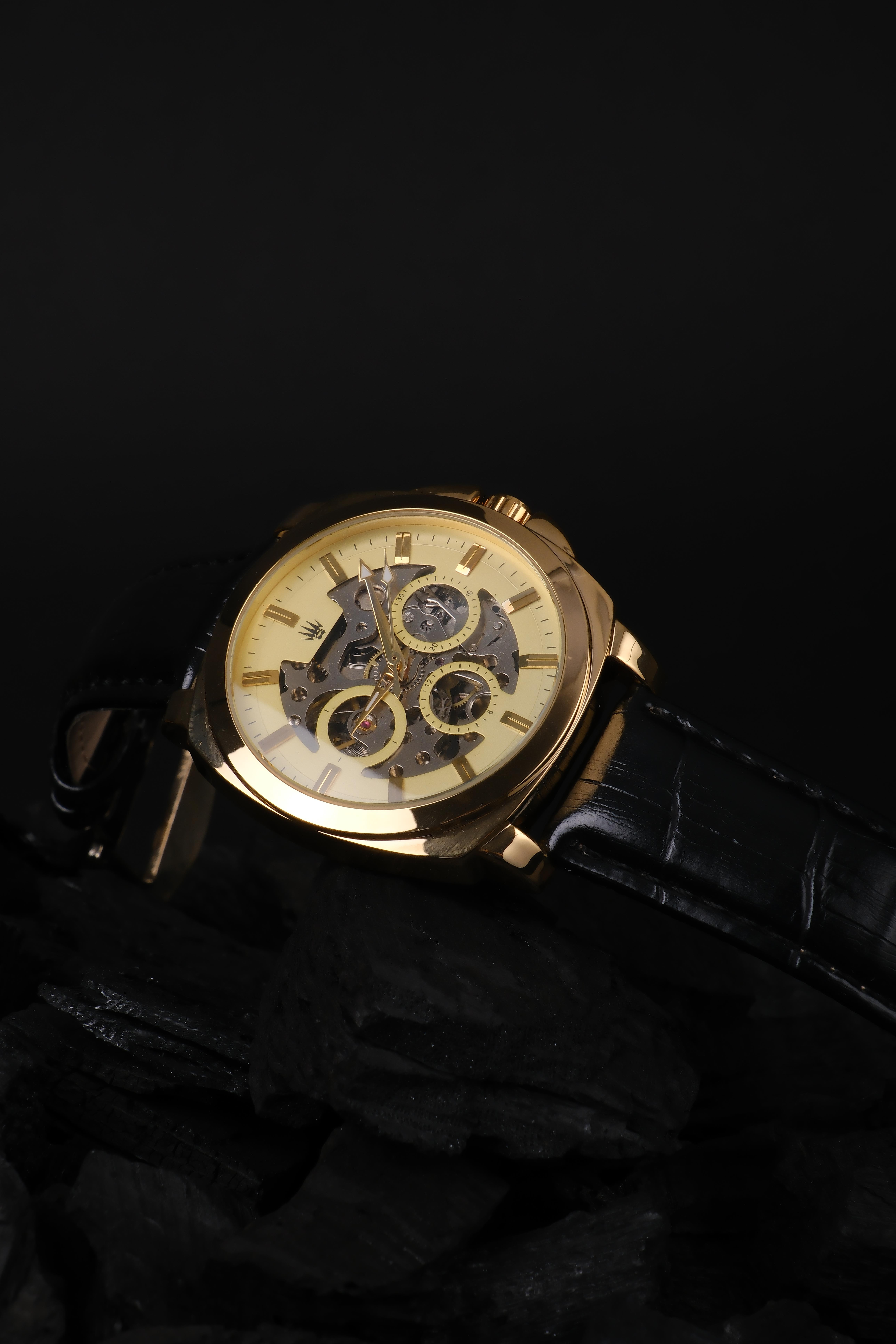 LUMINOR GOLD AUTOMATIC WATCHWatchesWATCHOFROYALLMNRGOLDLUMINOR GOLD AUTOMATIC WATCH