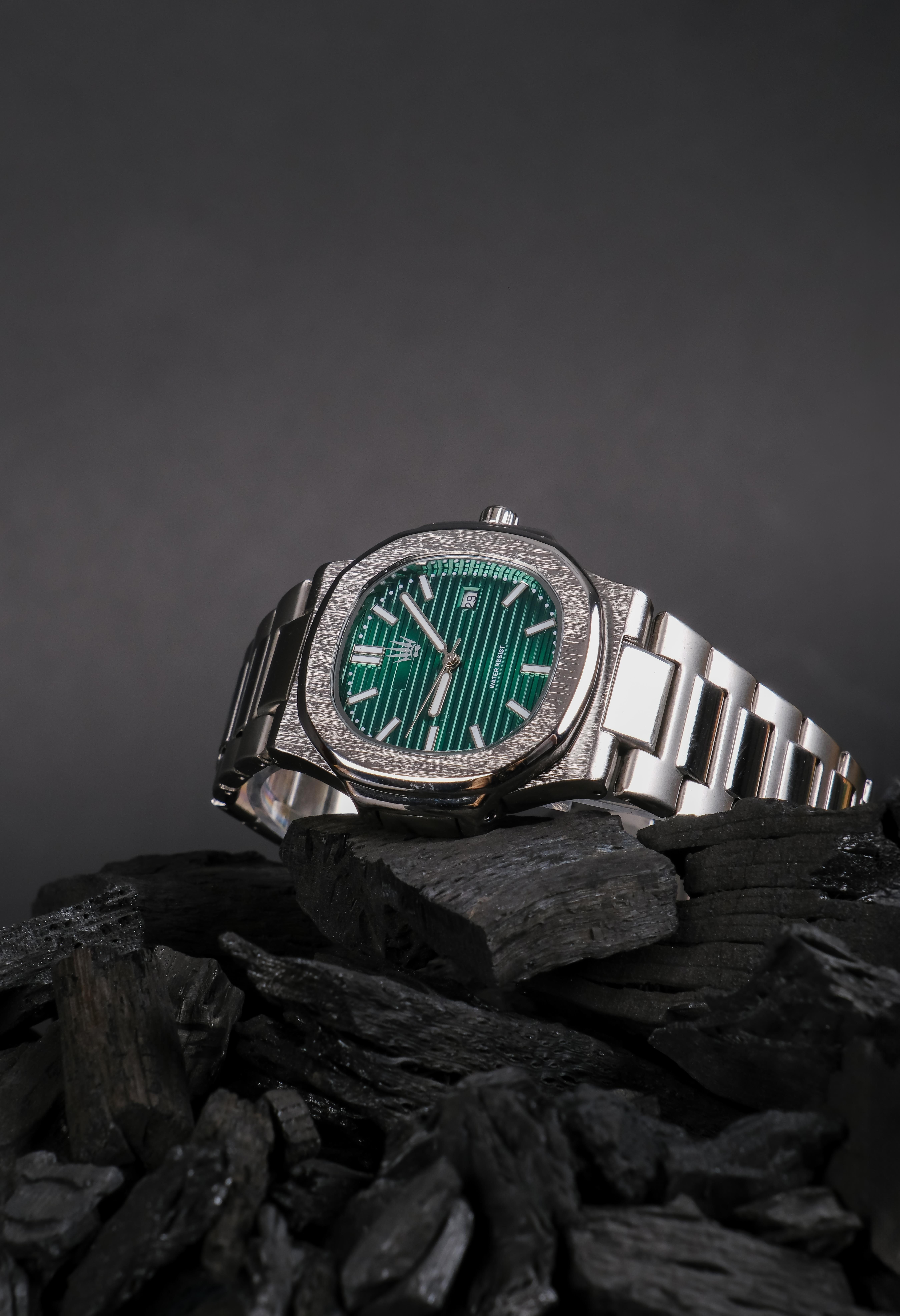 Vector Silver Green Çelik Kol SaatiWatchesWATCHOFROYALVECTORVector Silver Green Çelik Kol Saati