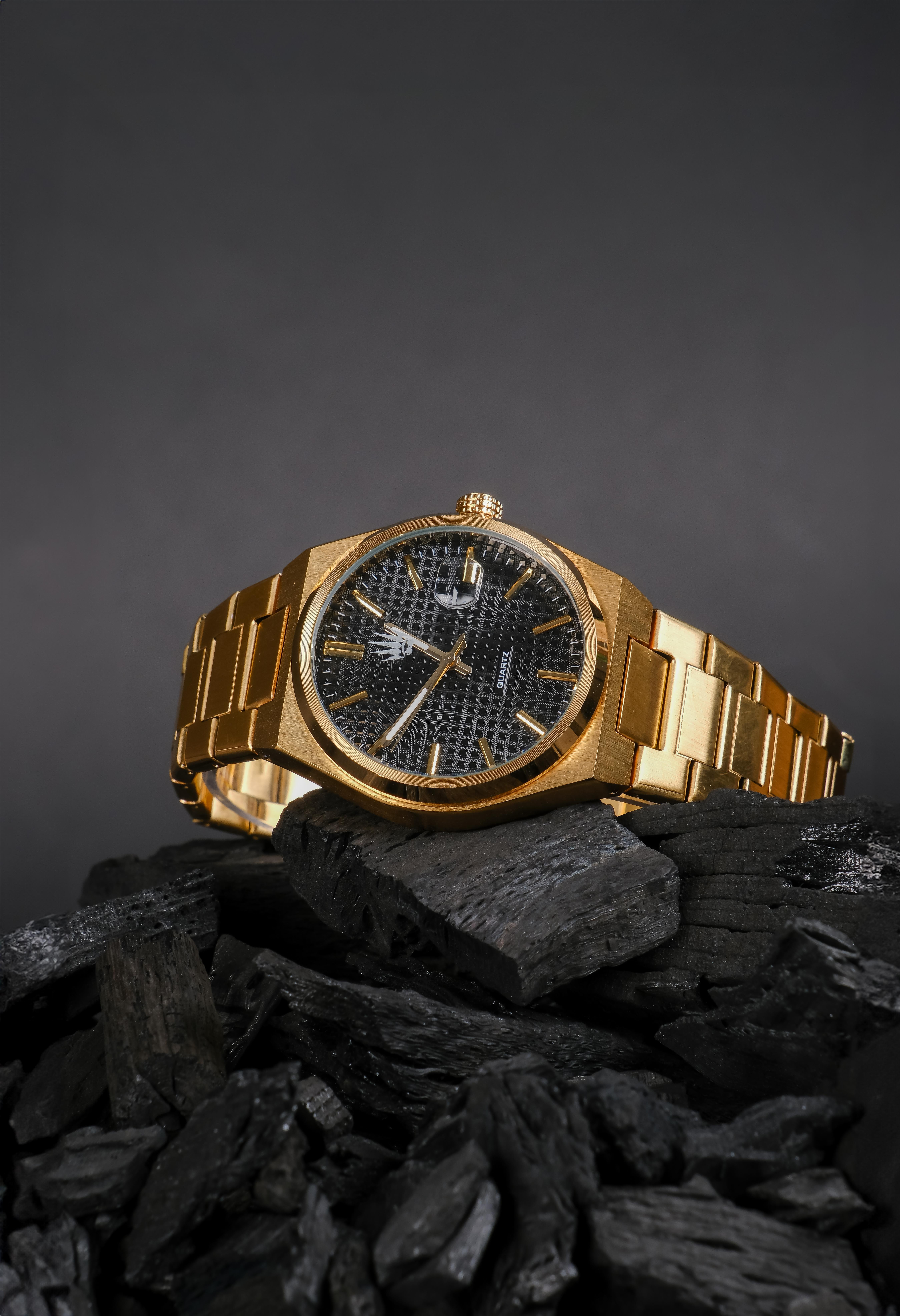 Vortex Gold Black Çelik Kol SaatiWatchesWATCHOFROYALVORTEXVortex Gold Black Çelik Kol Saati