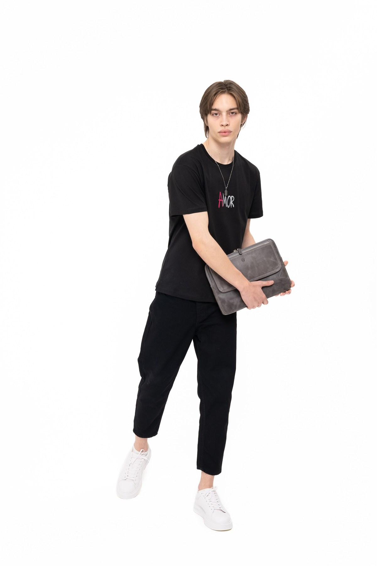 AMOR T-SHIRT BLACKT-SHIRTWATCH OF ROYALAMORBLACKAMOR T-SHIRT BLACK