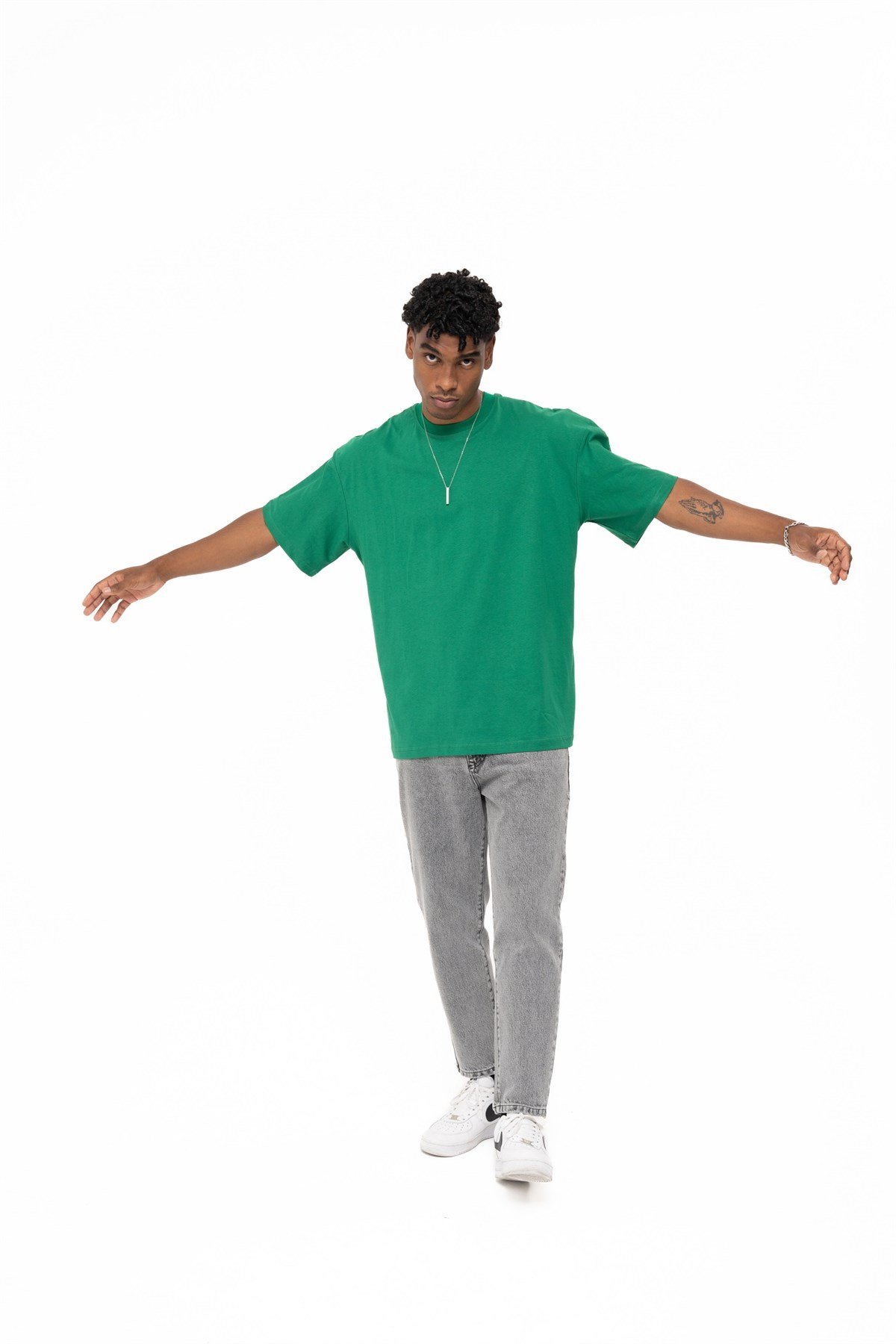 DÜZ BASİC T-SHIRT GREENT-SHIRTWATCH OF ROYALBSCGREENDÜZ BASİC T-SHIRT GREEN