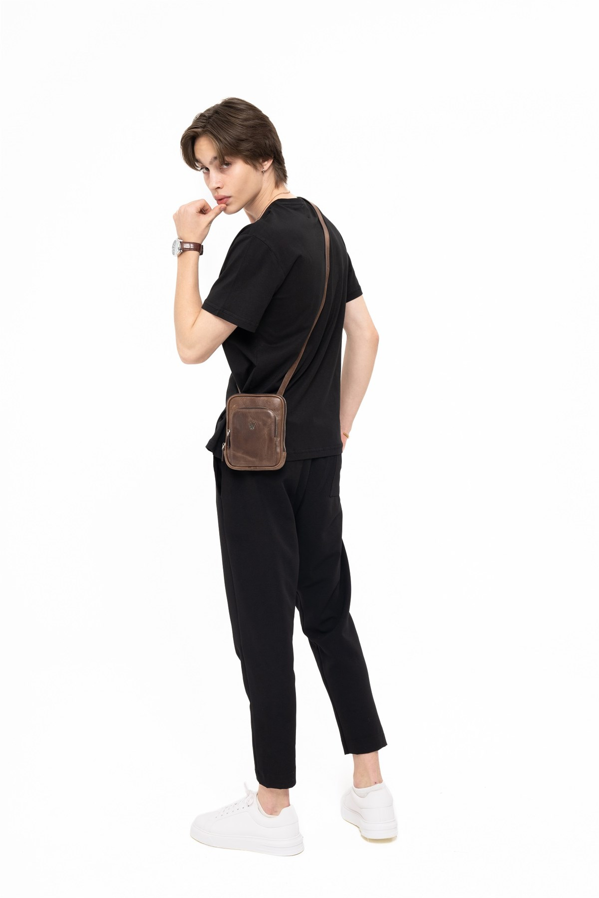 MORE PLEASURE T-SHIRT BLACKT-SHIRTWATCH OF ROYALMOREPLEASUREBLACKMORE PLEASURE T-SHIRT BLACK