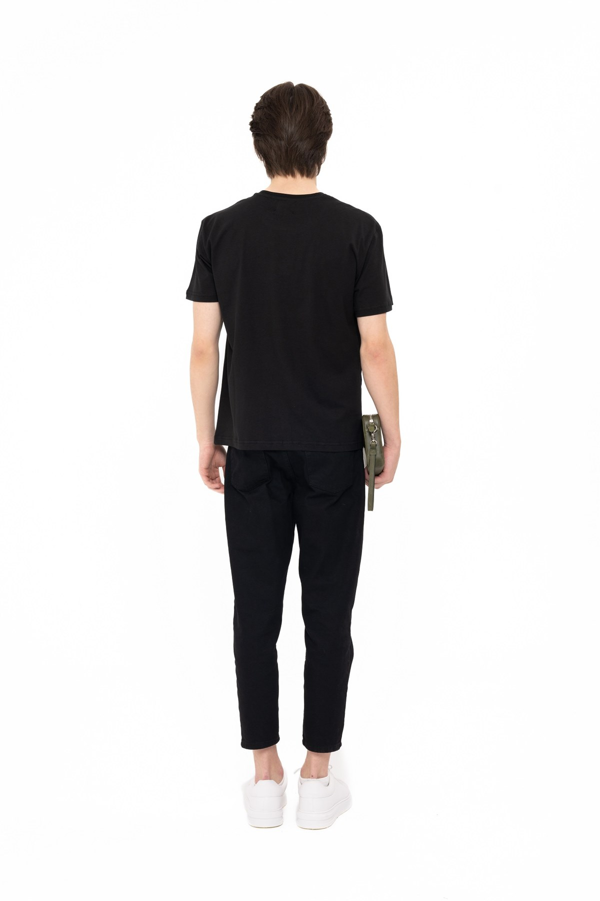 URBAN JUNGLE T-SHIRT BLACKT-SHIRTWATCH OF ROYALURBANJUNGLEBLACKURBAN JUNGLE T-SHIRT BLACK