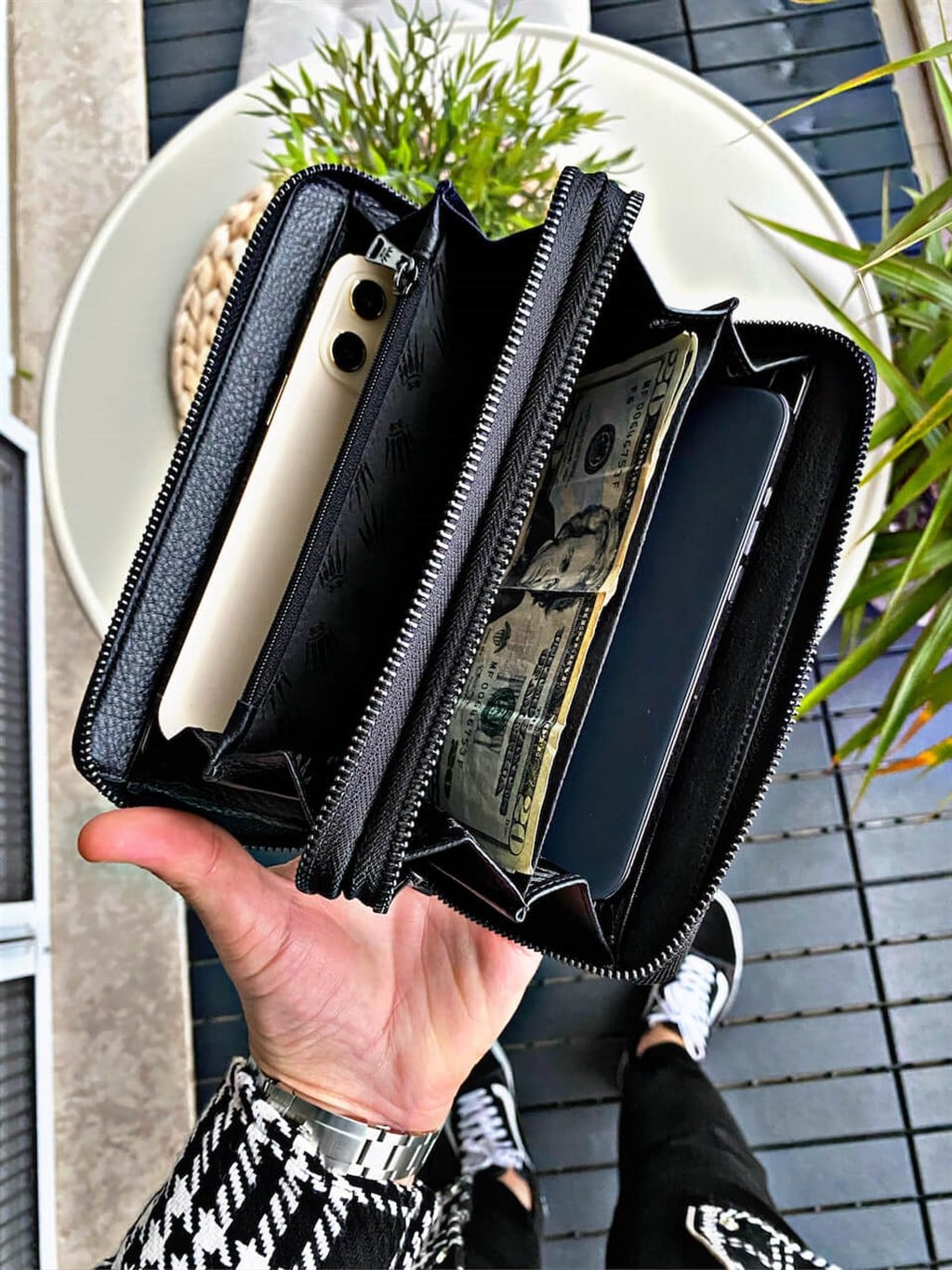 BROOKLYN ARSEL BLACK TELEFON CÜZDANIPHONE WALLETWATCHOFROYALBROOKLYNARSLBLCKBROOKLYN ARSEL BLACK TELEFON CÜZDANI