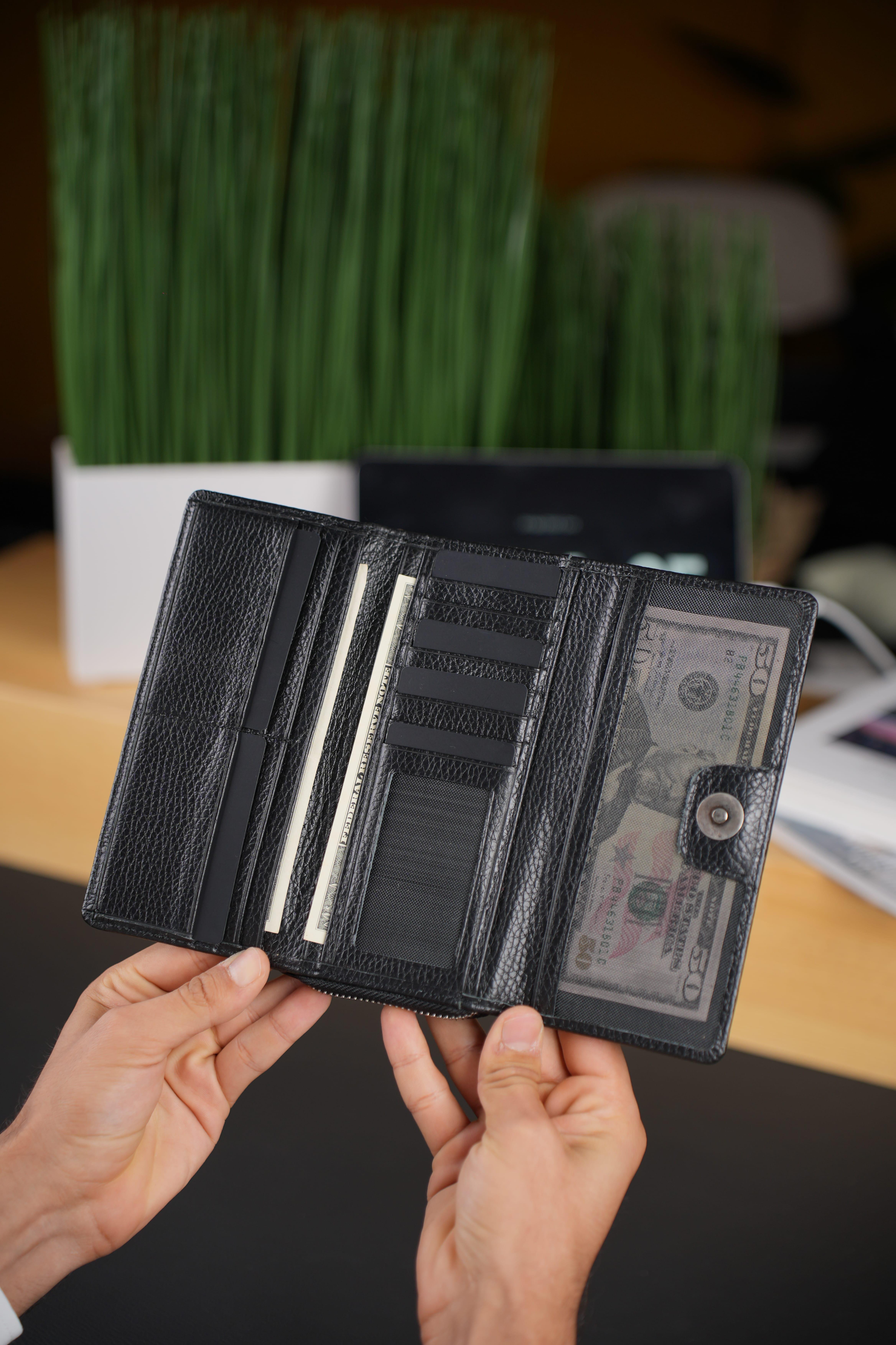 FINE SİYAH HAKİKİ DERİ TELEFON CÜZDANITelefon CüzdanıWATCHOFROYALFINEBLCKFINE SİYAH HAKİKİ DERİ TELEFON CÜZDANI