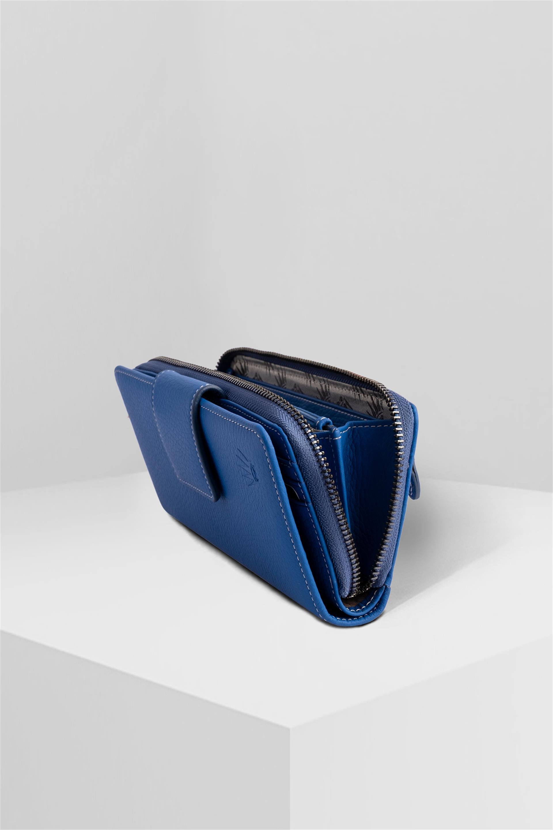 PATRICK BLUE TELEFON CÜZDANITELEFON CÜZDANIWATCHOFROYALPTRCKBLUEPATRICK BLUE TELEFON CÜZDANI