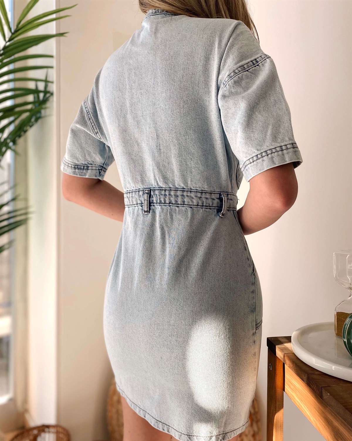 Açık Renk Mini Jean Elbise