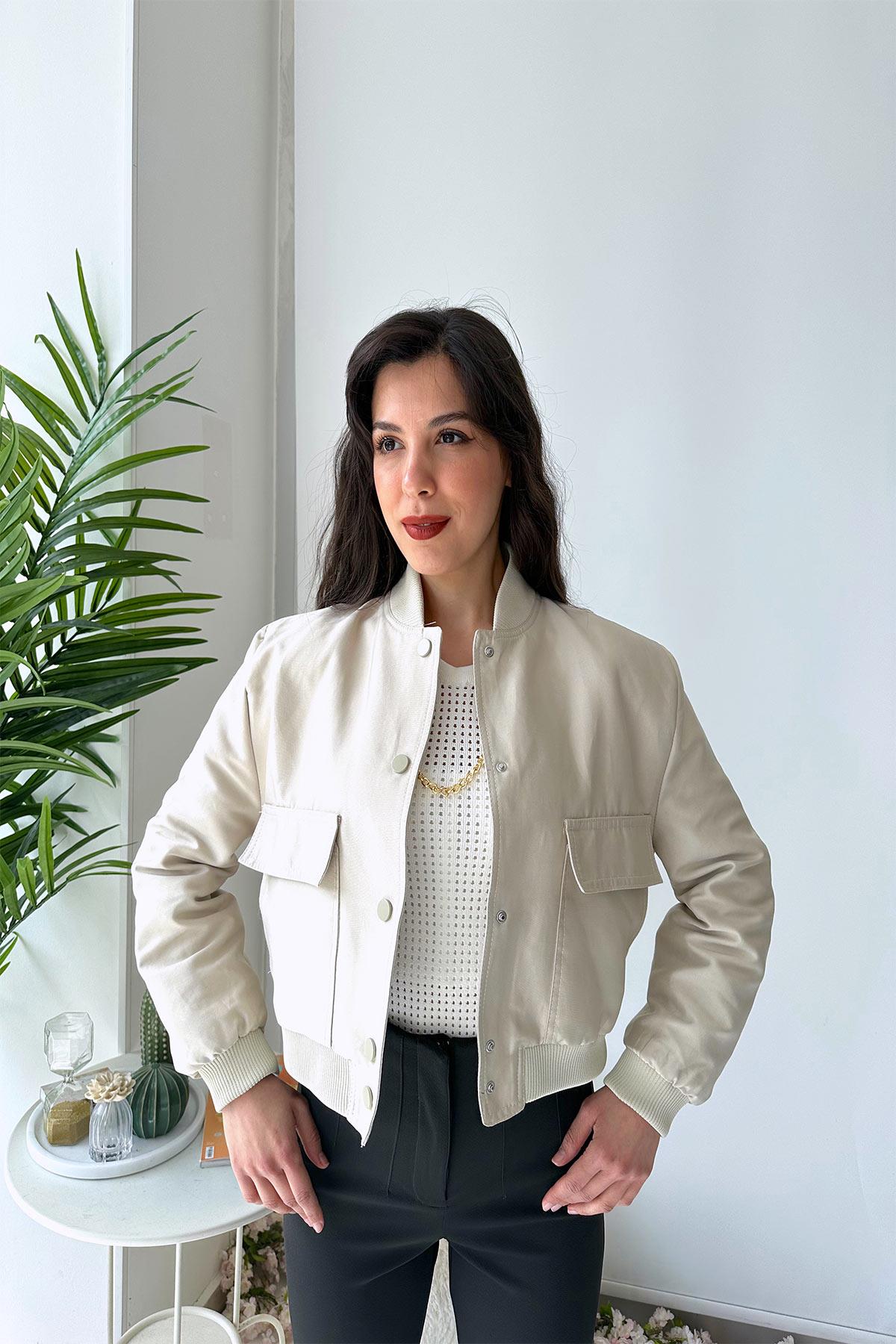 Astarlı Kapak Cep Bomber Ceket - Bej