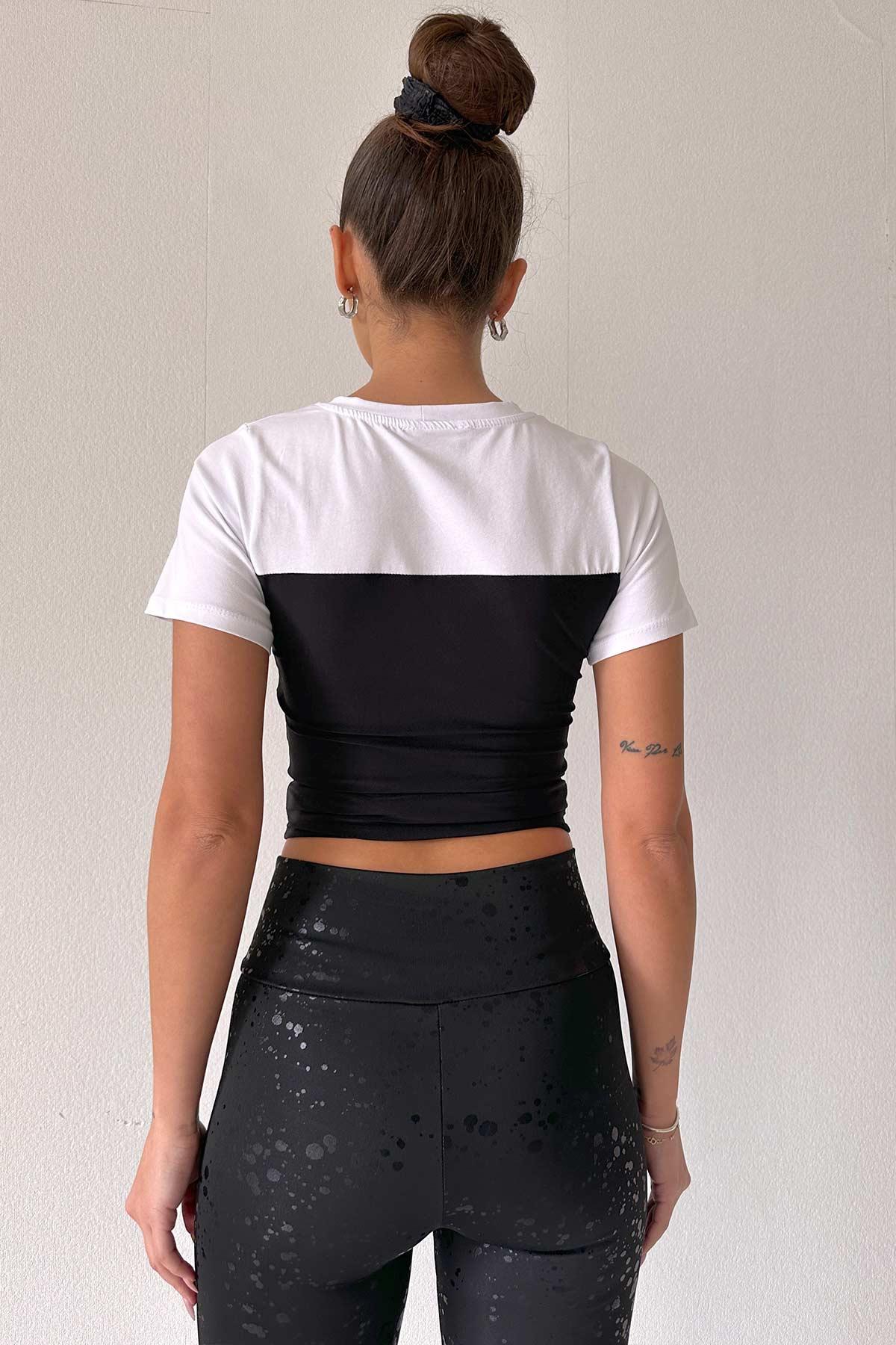 Bisiklet Yaka Kalp Kadın T-shirt 