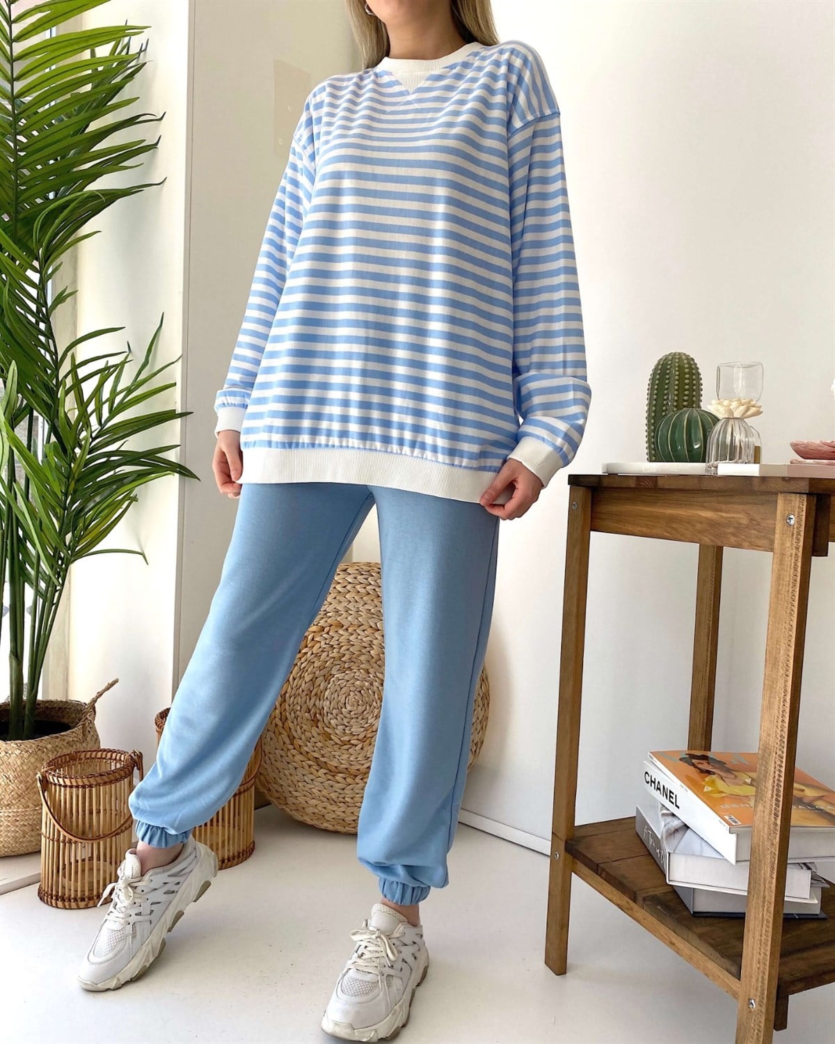 Çizgili Uzun Kol Mavi Sweatshirt
