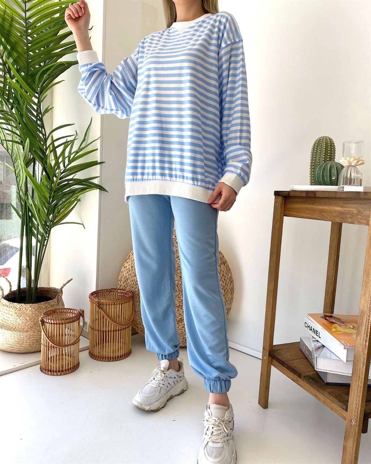 Çizgili Uzun Kol Mavi Sweatshirt