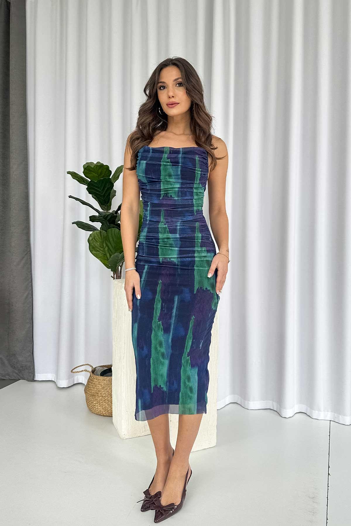 Degaje Yaka Batik Desen Askılı Kadın Uzun Elbise - Mavi
