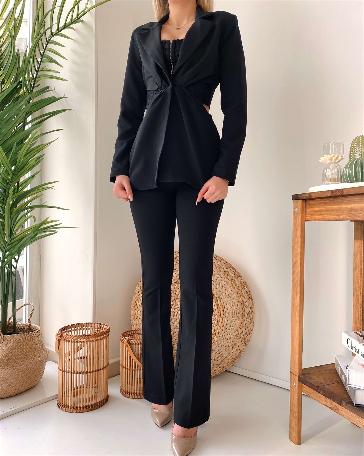 Dekolte Detay Blazer Ceket