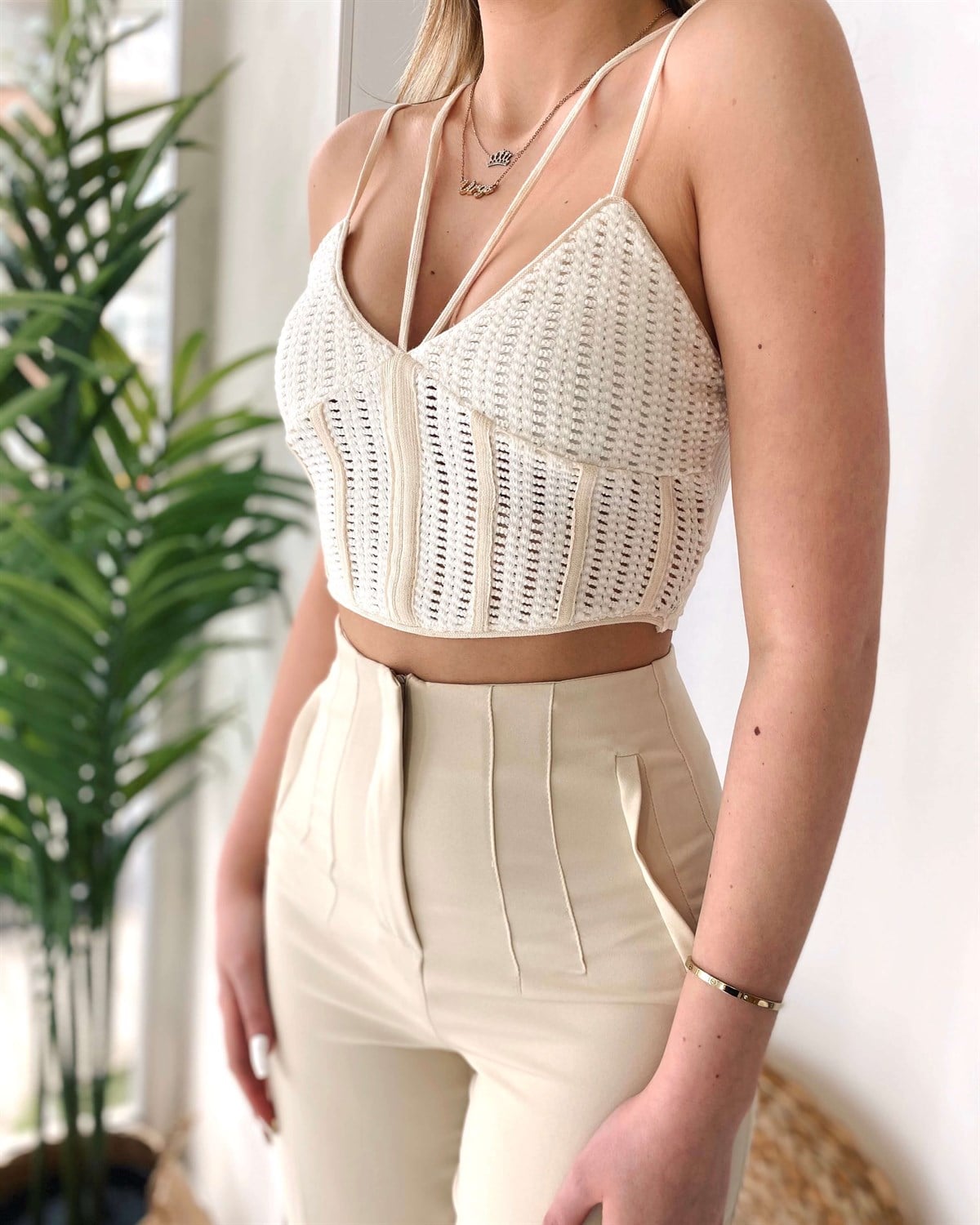 File Dilvin Crop