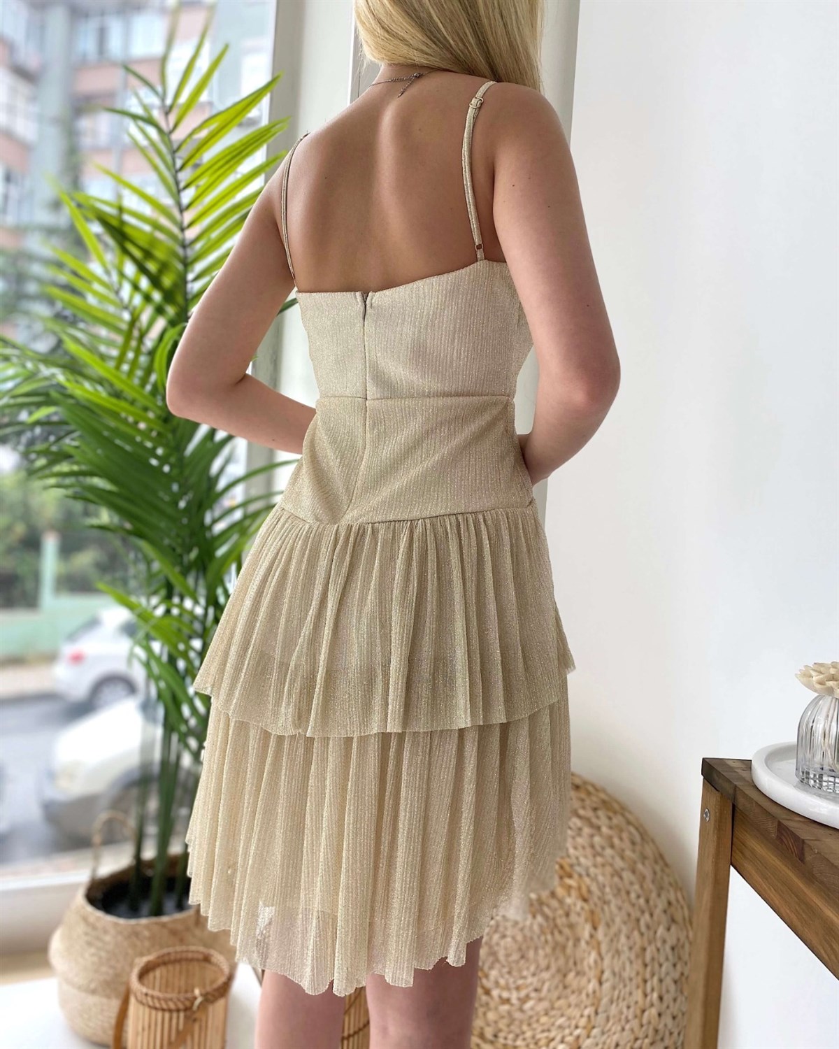 İp Askı Simli Kat Kat Elbise