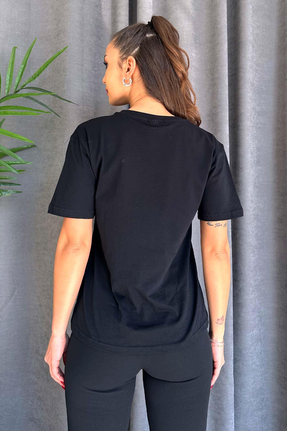 Kısa Kol Kalp  Nakış İşlemeli  T-Shirt - Siyah