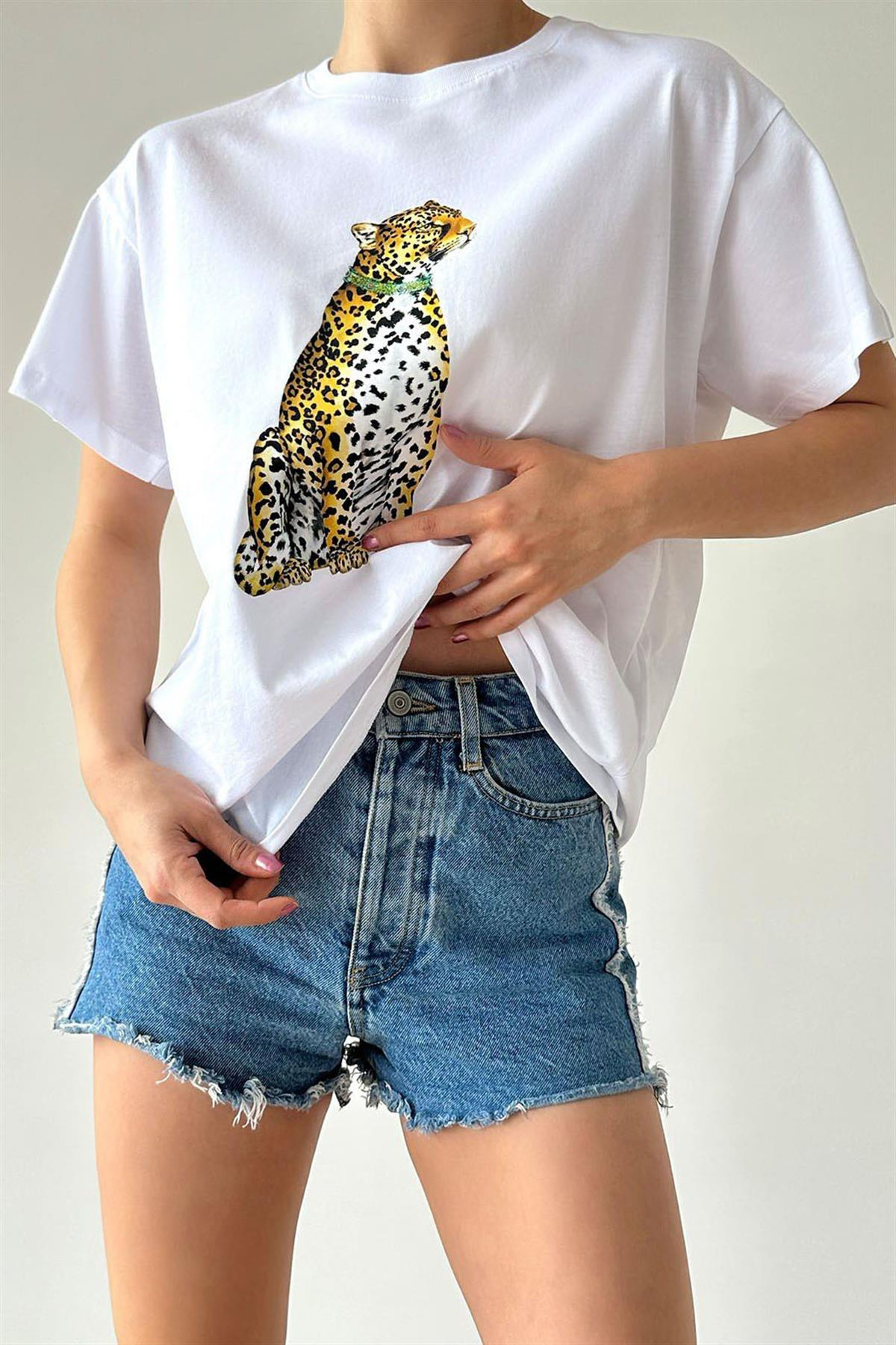 Kısa Kol Leopar Baskılı Kadın T-shirt - Beyaz