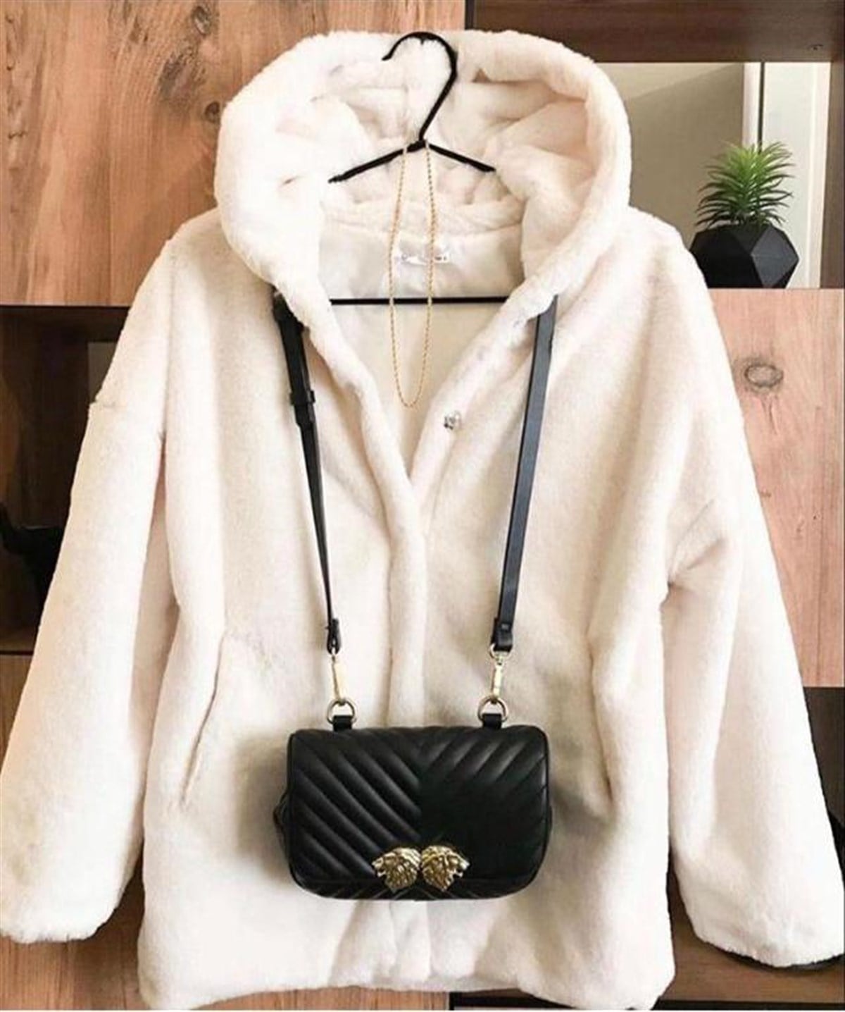 Peluş Çıtçıtlı Ceket