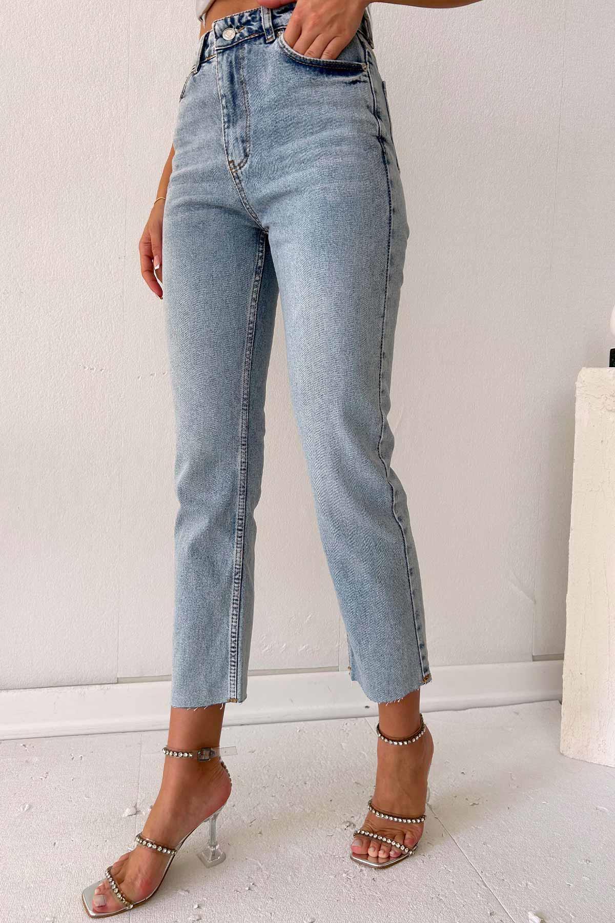 Yüksek Bel Paçası Kesik Mom Jean Kot Pantolon - Buz Mavi