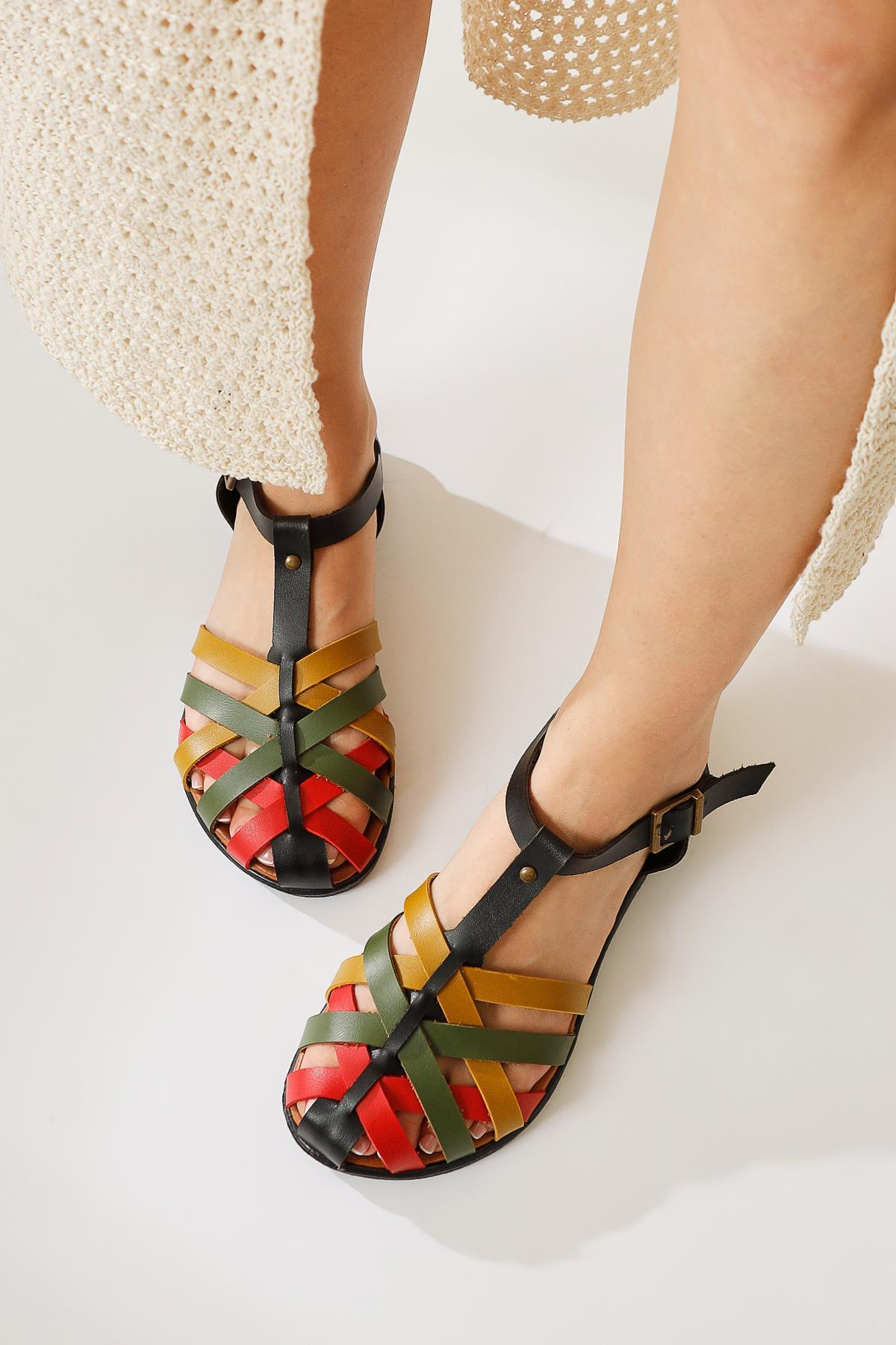 Hakiki Deri Agi Siyah Çapraz Örgü Bantlı Sandalet