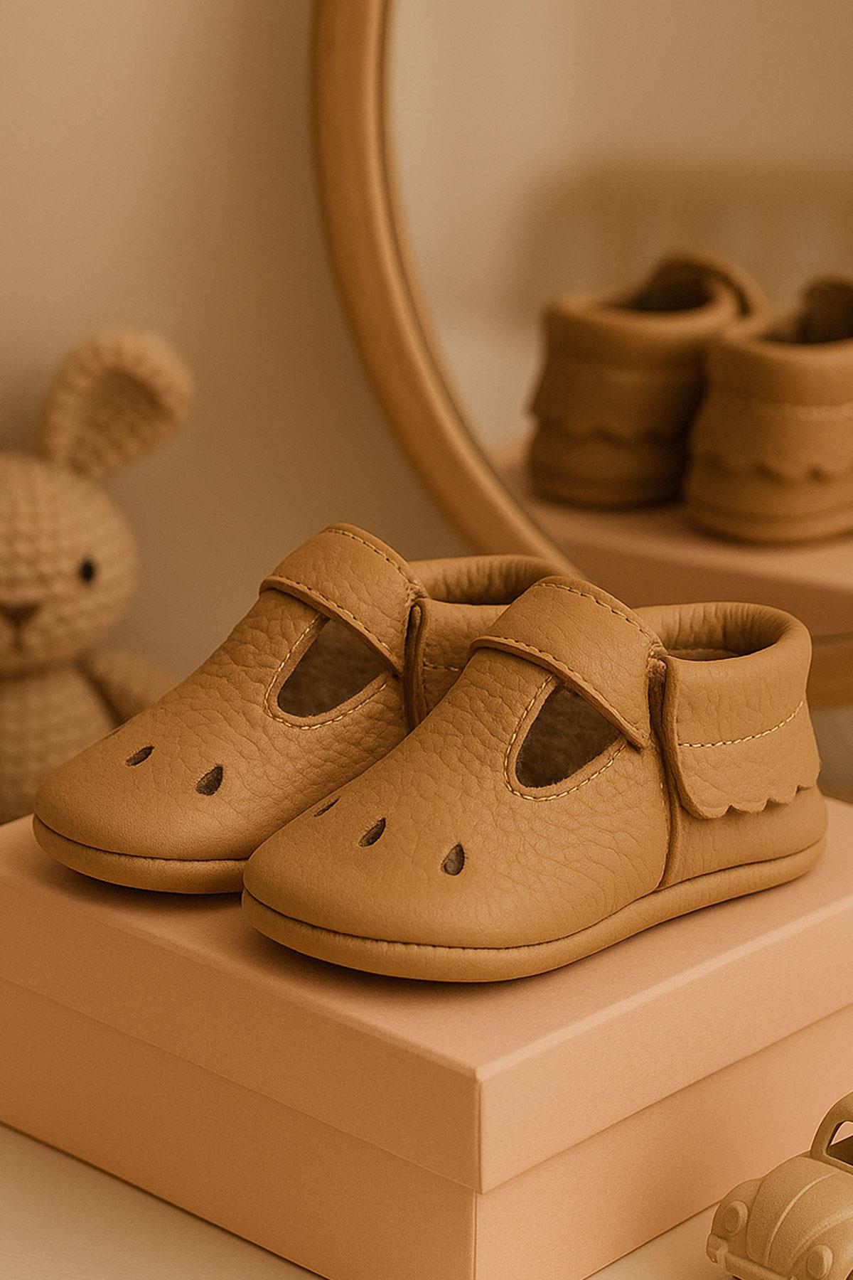 Bubbles Genuine Leather Brown Elastic Baby Bootee