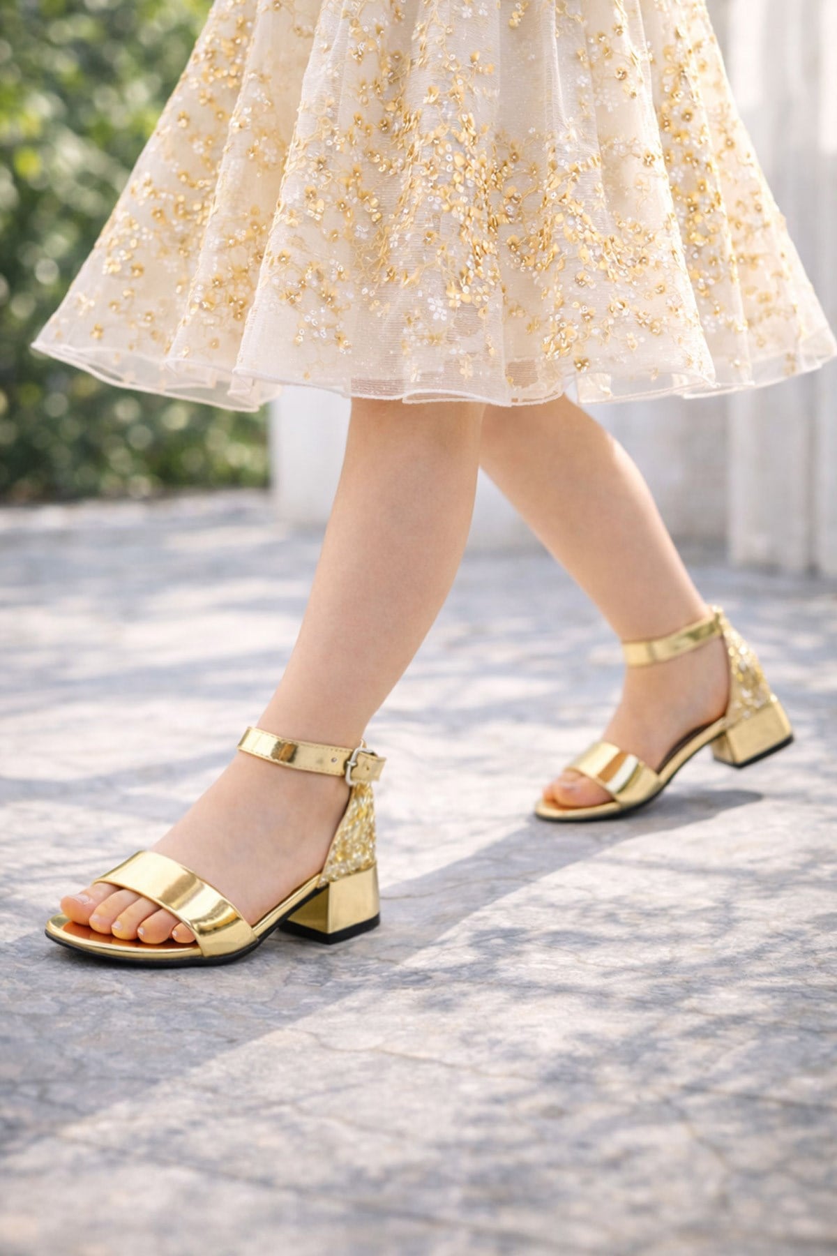 Gold Metallic Mirror Shine Girls Thick Heels Evening Shoes