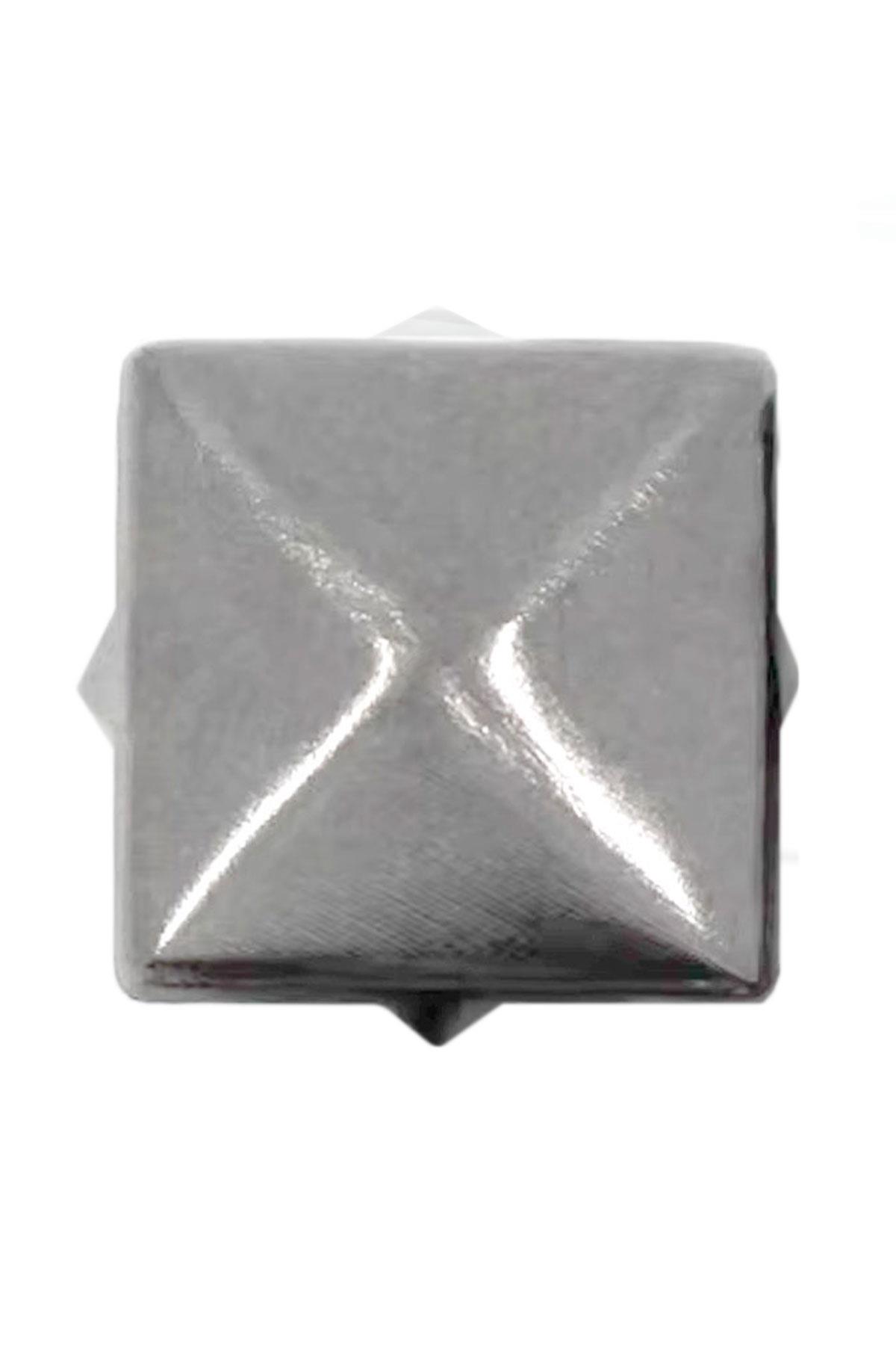Süs Tırnaklı Çakma Kare Piramit 7 mm 20 Adet Metal Trok