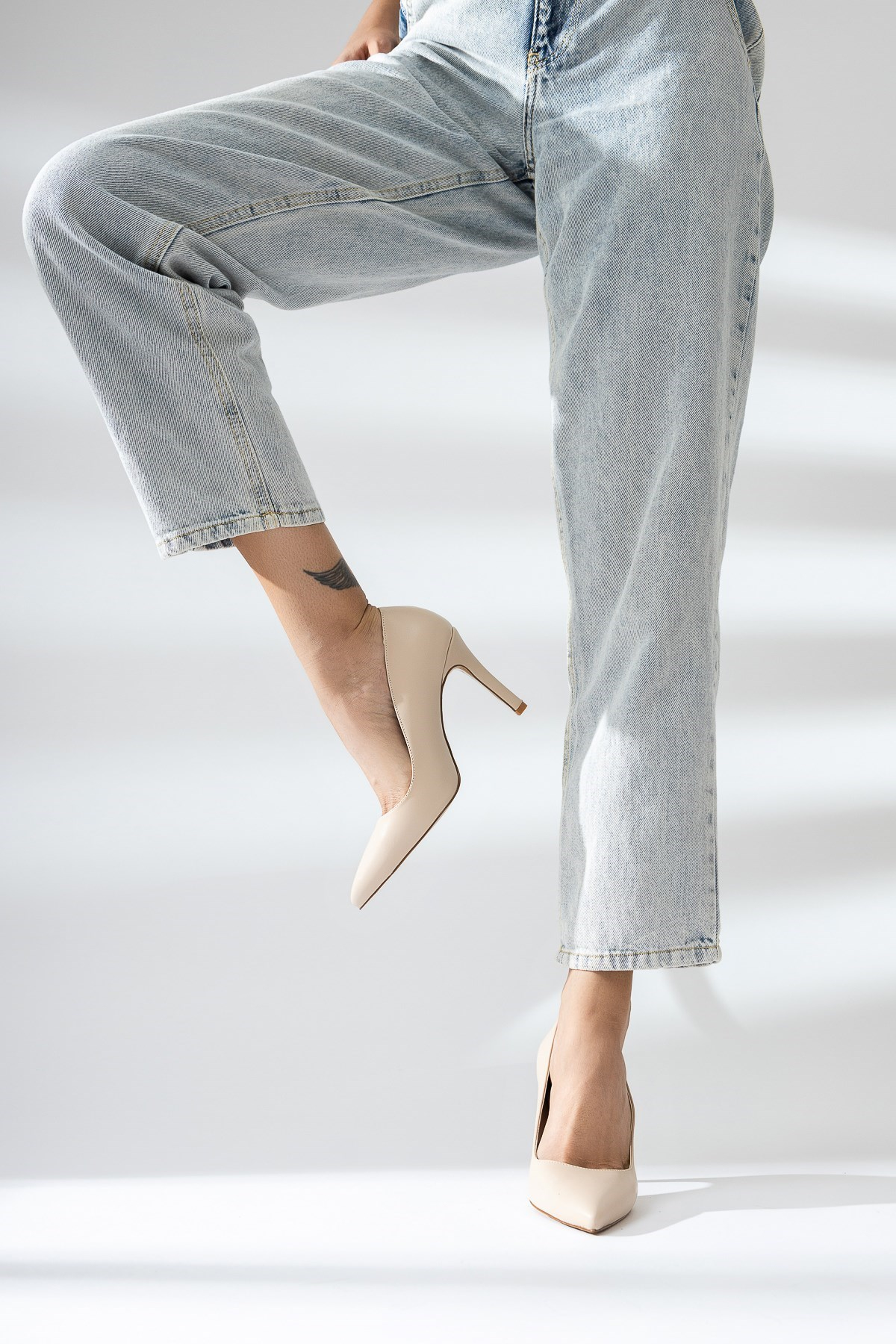 Jayne Bej Sivri Burunlu Topuklu Ayakkabı