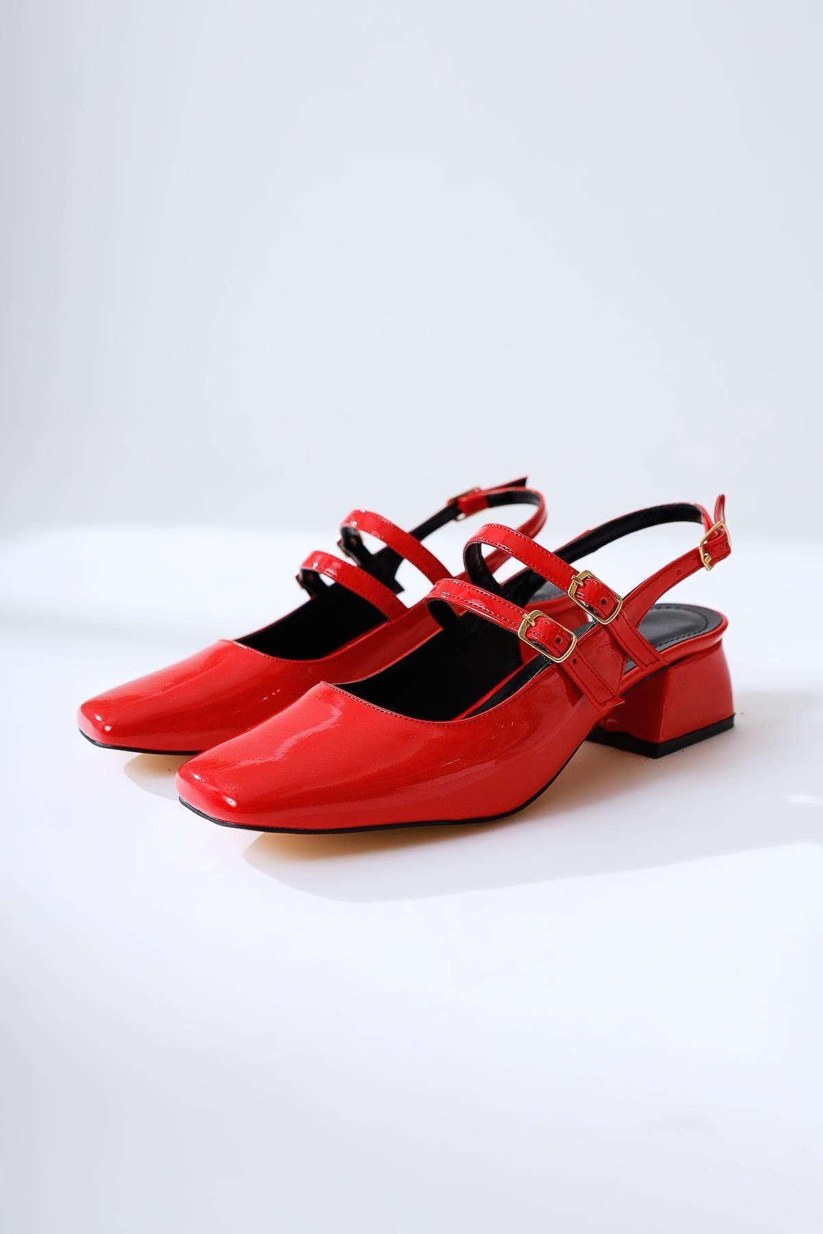 Lesia Kırmızı Ruga Çift Bantlı Kısa Topuklu Günlük Ayakkabı