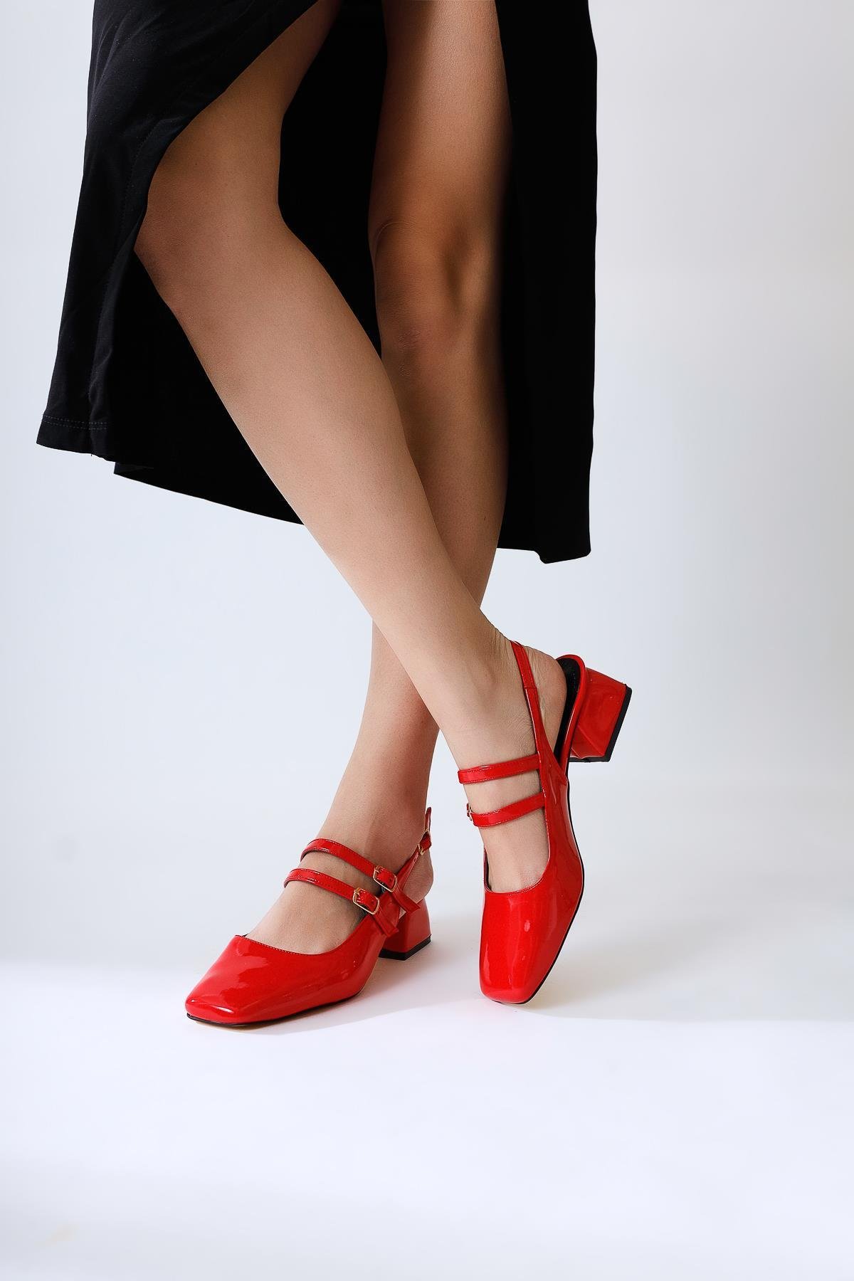 Lesia Kırmızı Ruga Çift Bantlı Kısa Topuklu Günlük Ayakkabı
