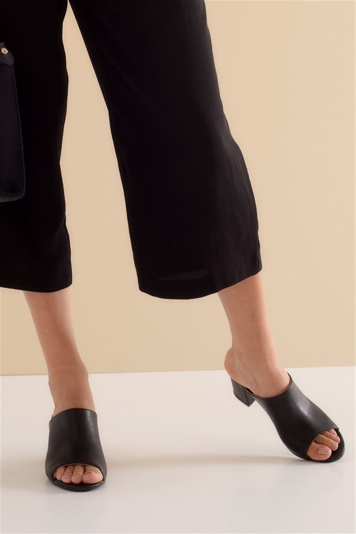 Marzia Siyah Topuklu Terlik 