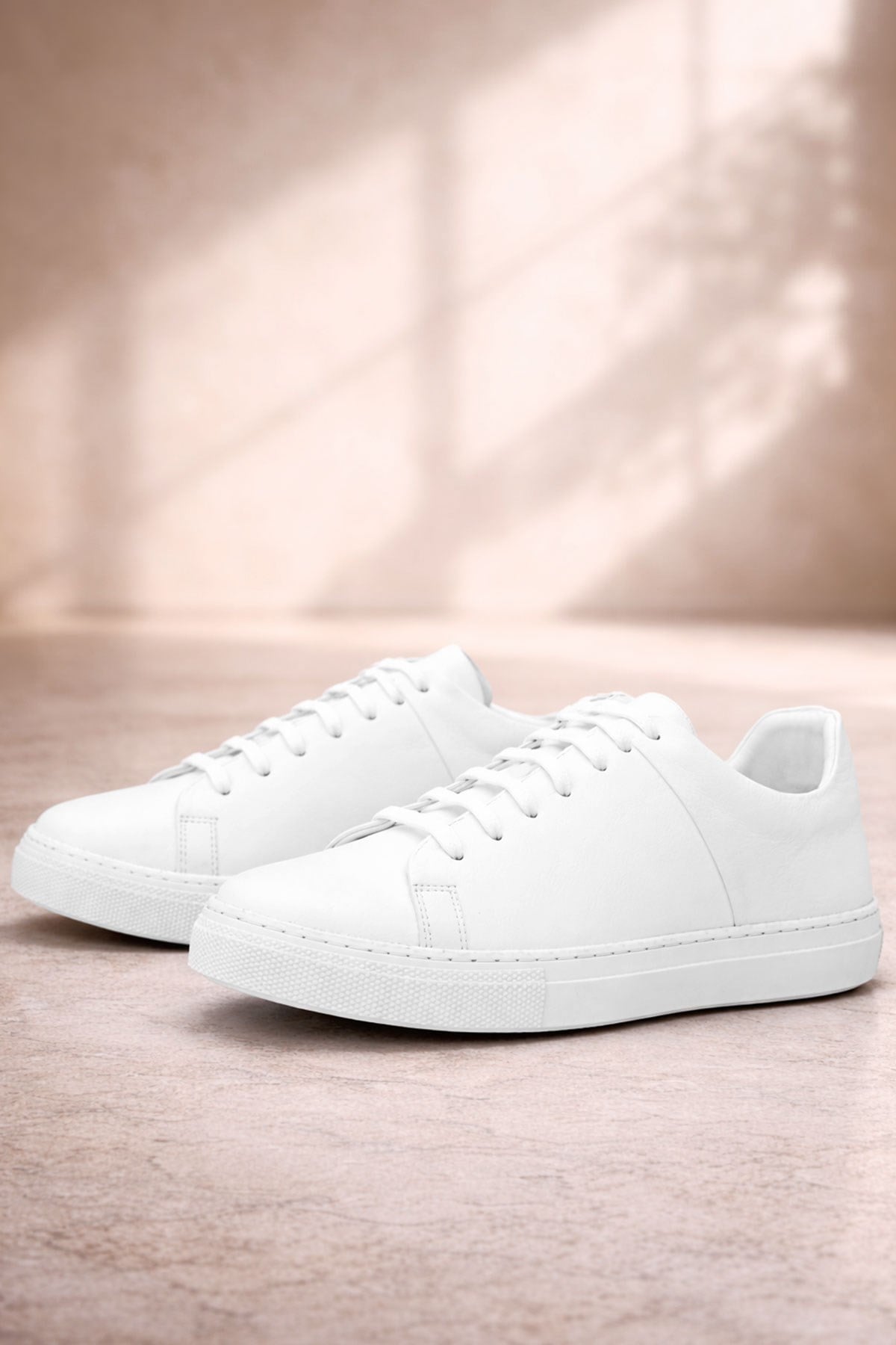 Beyaz Hakiki Deri Kadın Bağcıklı Sneaker Ayakkabı