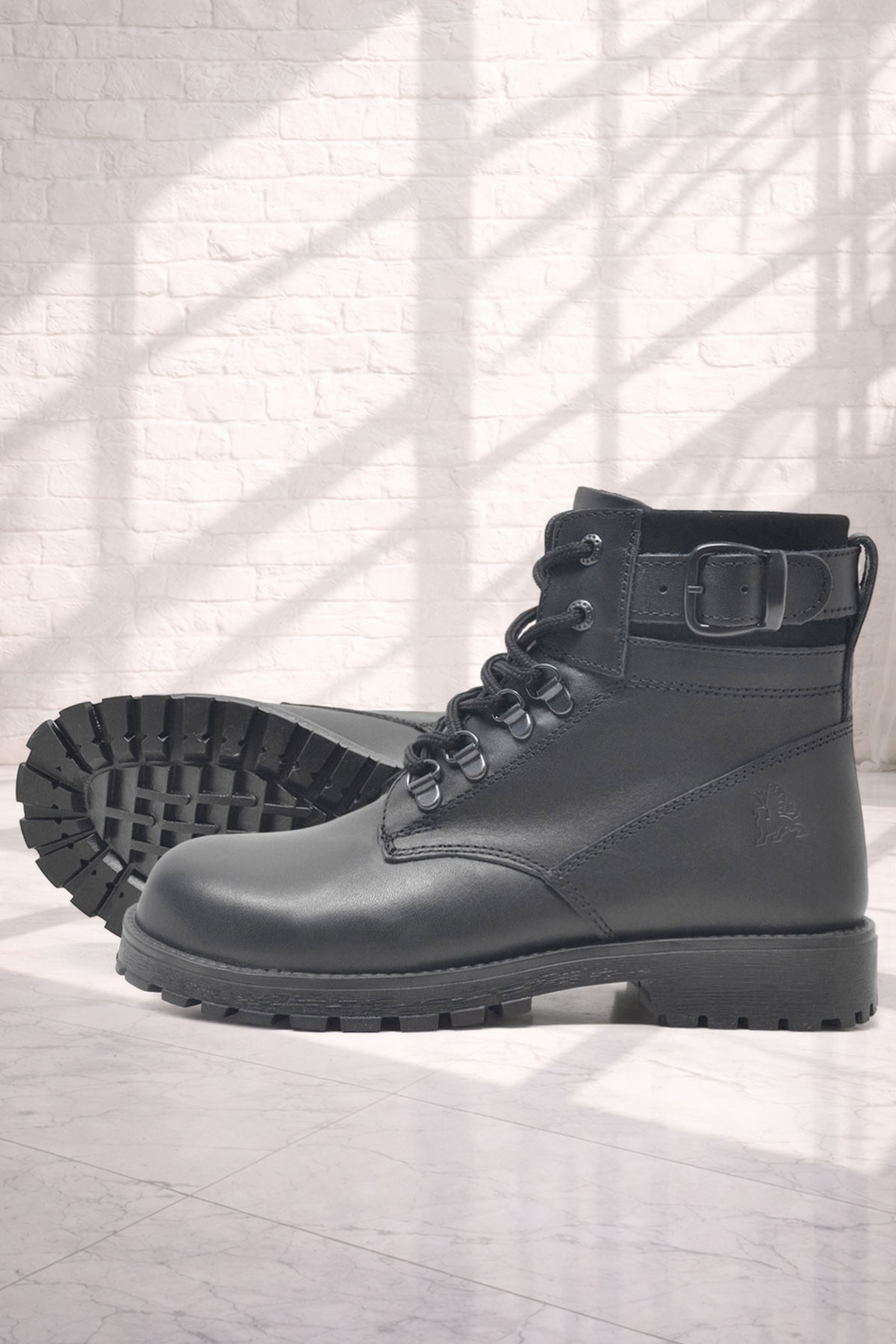 Rakerplus Hakiki Deri Siyah Fermuarlı Bağcıklı Kürklü Bot