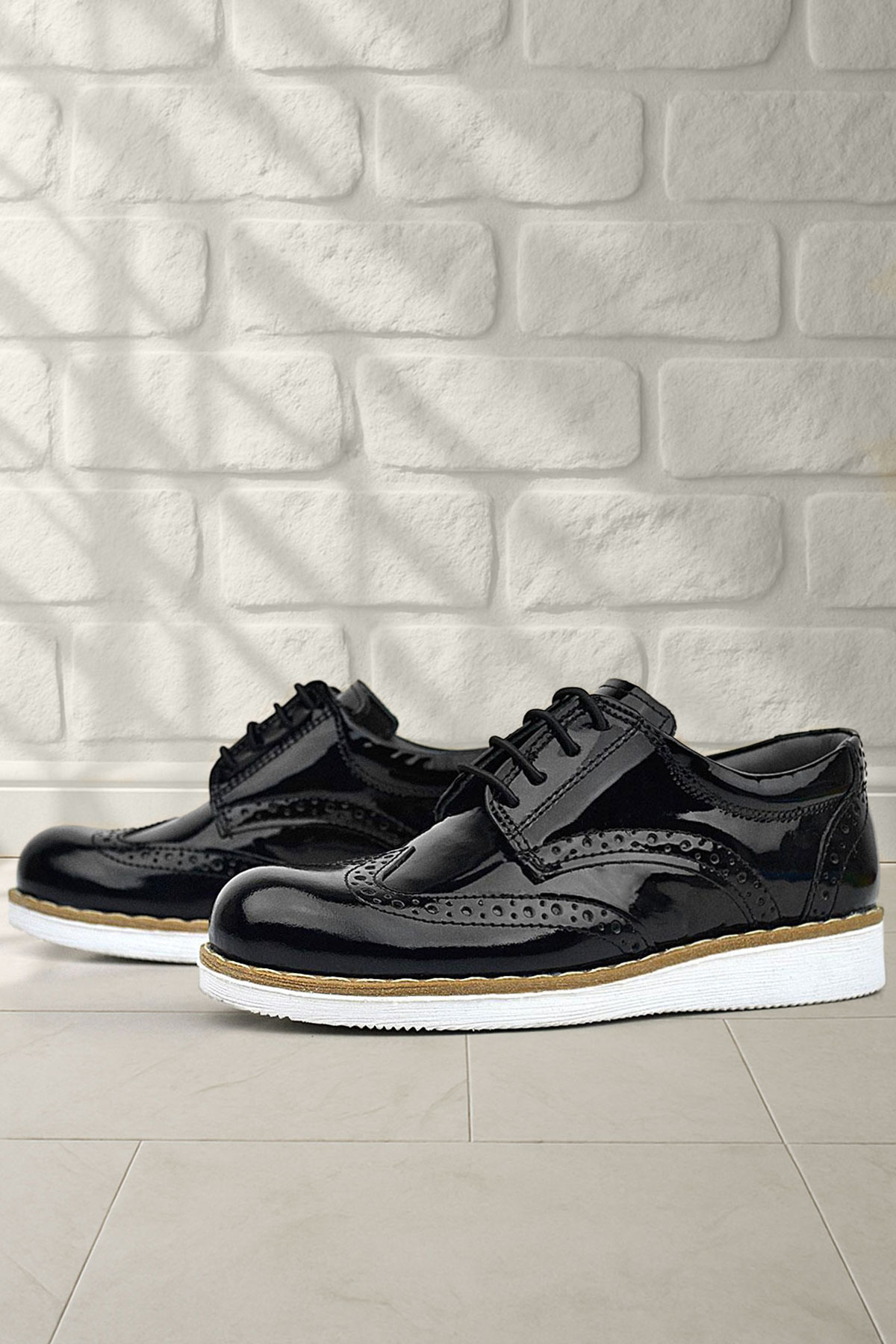 Rakerplus Hidra Siyah Rugan Beyaz Tabanlı Bağcıklı Erkek Çocuk Klasik Ayakkabı