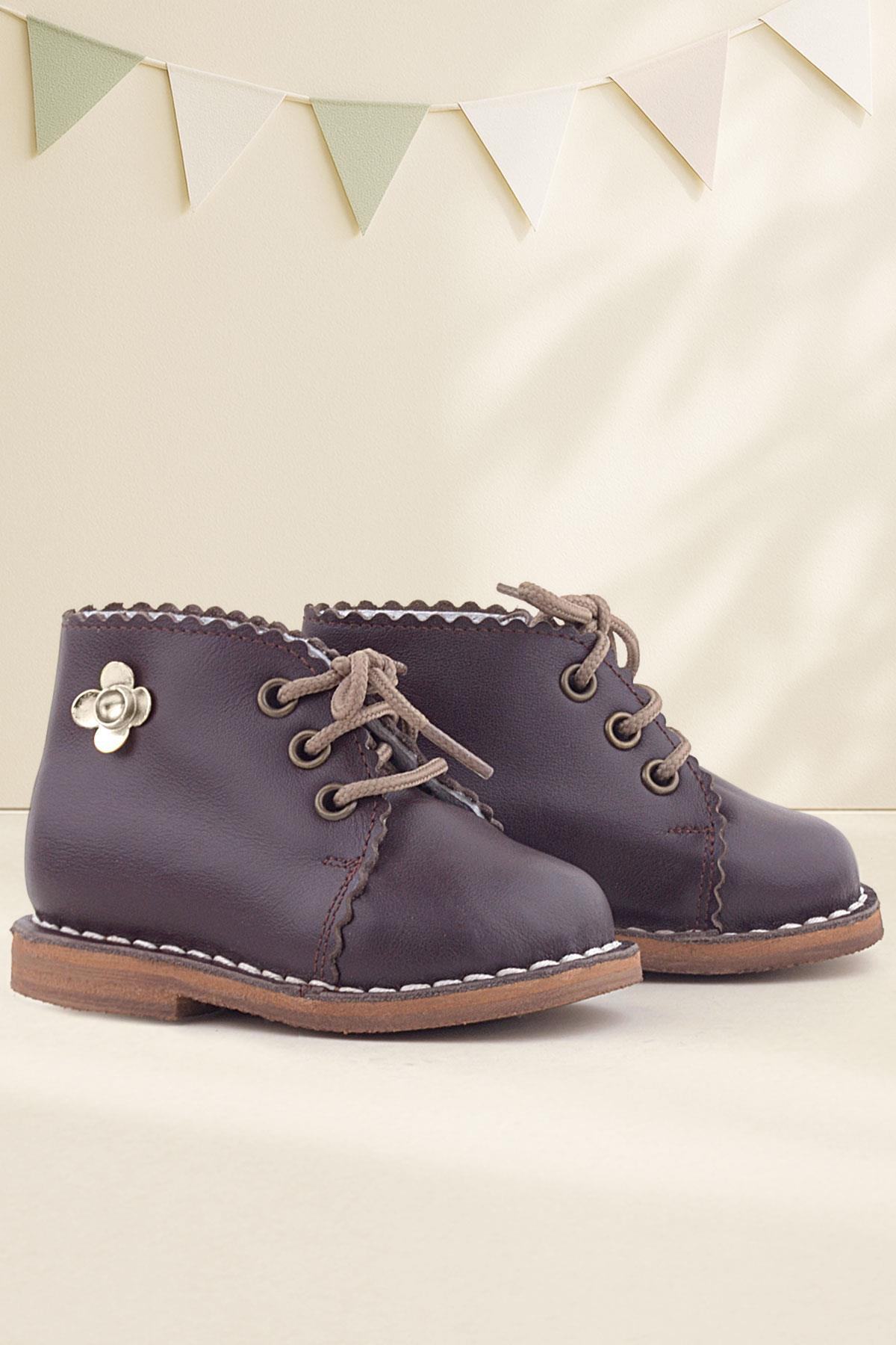 Rakerplus Handmade Hakiki Deri Kahverengi Çiçek Detaylı Bağcıklı Bebek Bot