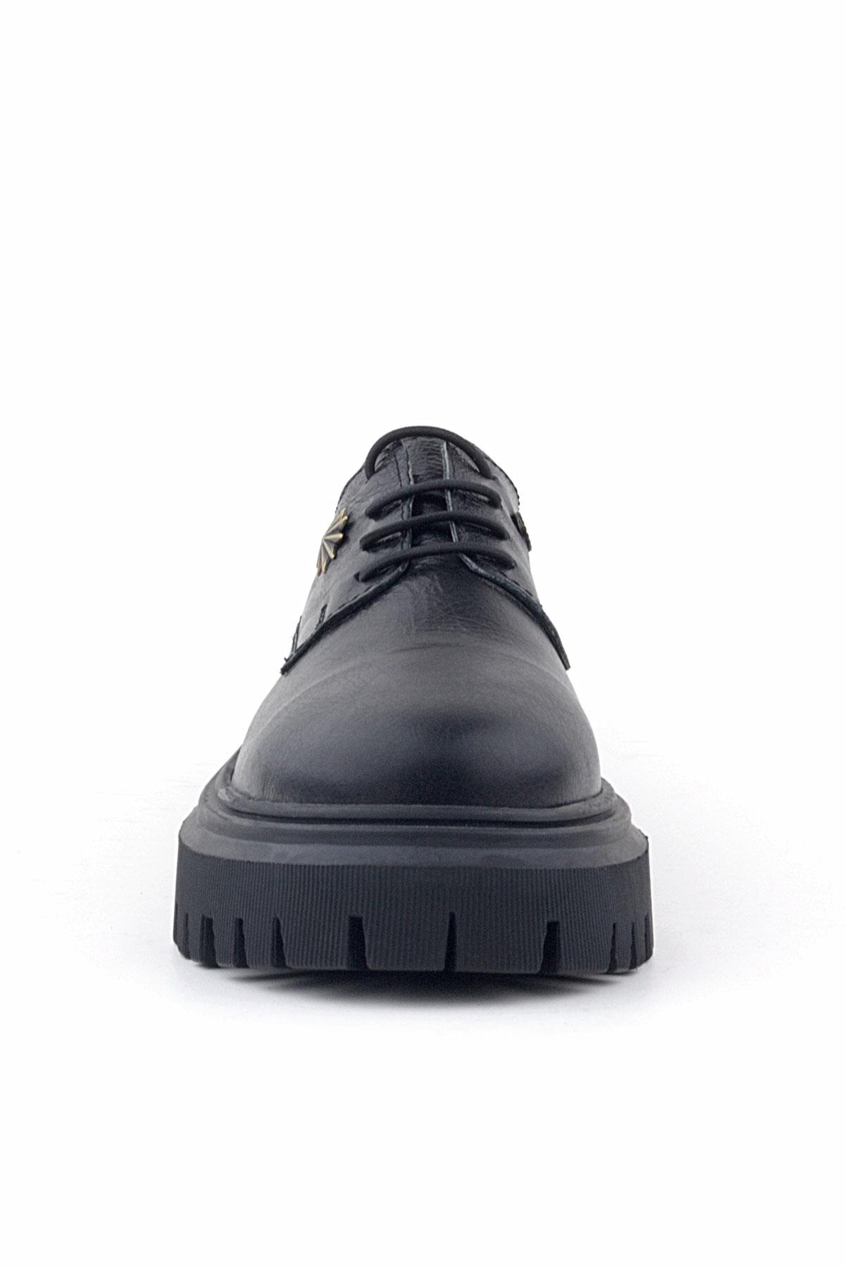 Rakerplus Siyah Kırışık Hakiki Deri Bağcıklı Toka Detaylı Kız Çocuk Oxford Ayakkabı