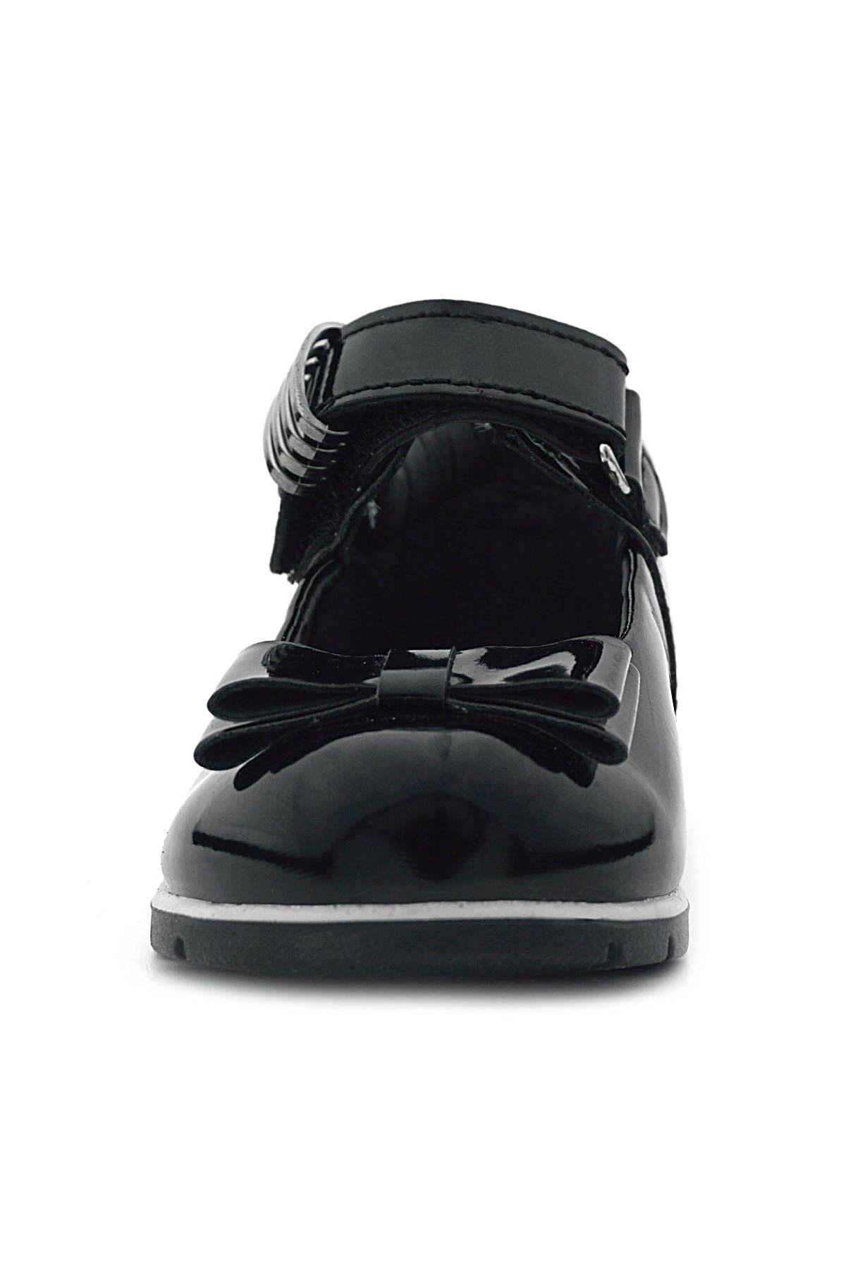 Rakerplus Siyah Rugan Metal Detaylı Fiyonklu Kız Bebek Babet Ayakkabı 105-SRDT.25