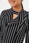 HN070Kadın Siyah-Beyaz Cep Detaylı Fermuarlı Blazer Ceket Hn070