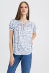 HN3041Çiçek Desenli Bağlamalı Örme Bluz