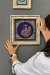 Oscar Stone Decor Çerçeveli Tablo Taş Duvar Dekoru 30 X 30 Cm Tavus Kuşu Eskitme Tasarım