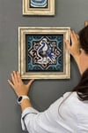 Oscar Stone Decor Çerçeveli Tablo Taş Duvar Dekoru 30 X 30 Cm Tavus Kuşu Çini Seramik