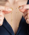 Gümüş Çift Zincirli Gold Top Detaylı Kadın Küpe