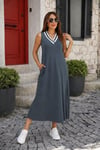 Kadın Kolsuz V Ribana Yakalı Cepli Uzun Viskon Iki Iplik Elbise