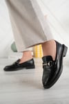 Aymood Kadın Siyah Zincir Tokalı Kalın Taban PU Deri Günlük Klasik Topuklu  Loafer Makosen Ayakkabı