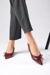 Beatrix Bordo Renk Krokodil Desenli Topuklu Ayakkabı-Low Heels-Mio Gusto-01421WRX